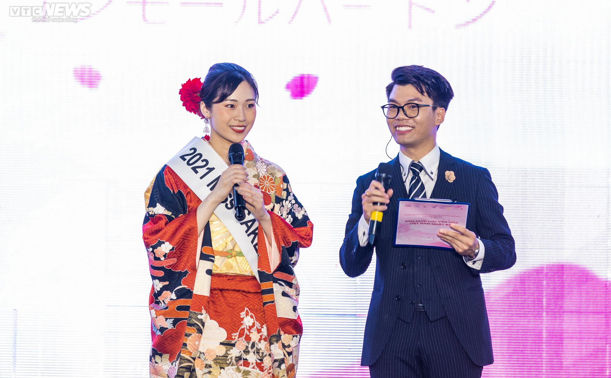 Đêm diễn nghệ thuật ‘Giao lưu những nét văn hoá Việt Nam – Nhật Bản’ - 3