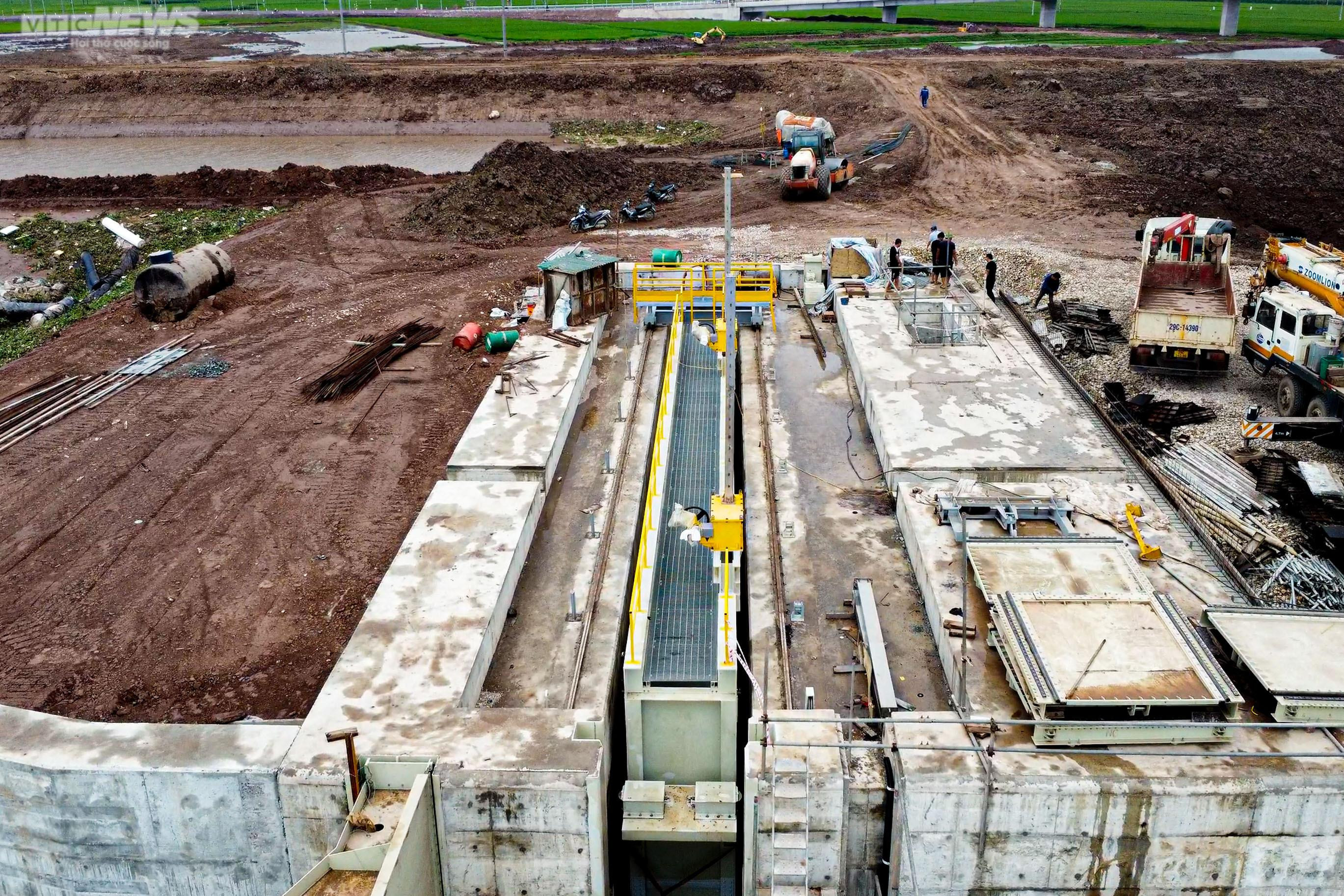 Kênh đào hơn 100 triệu USD ở Nam Định sắp đi vào hoạt động - 3