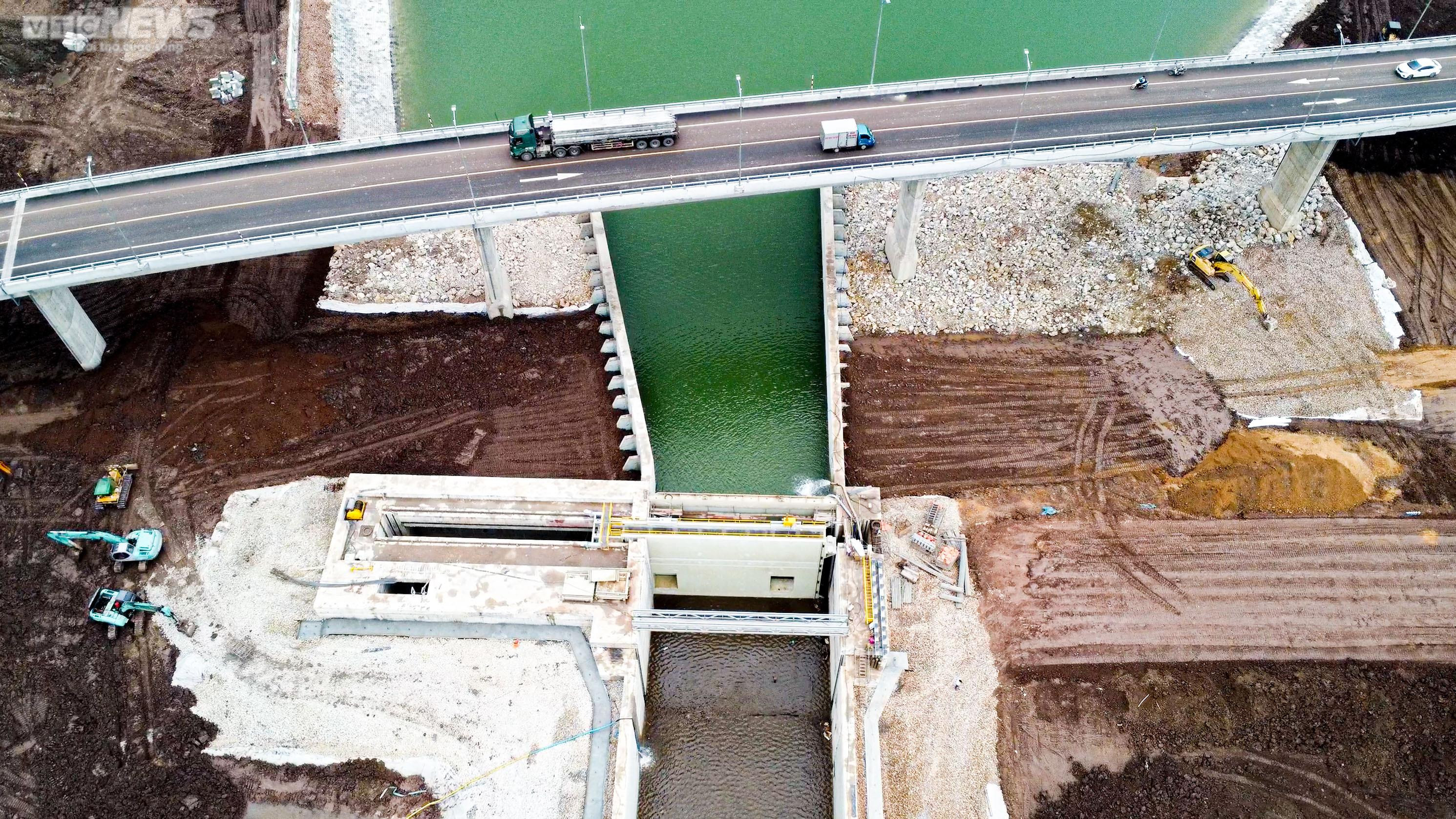 Kênh đào hơn 100 triệu USD ở Nam Định sắp đi vào hoạt động - 10