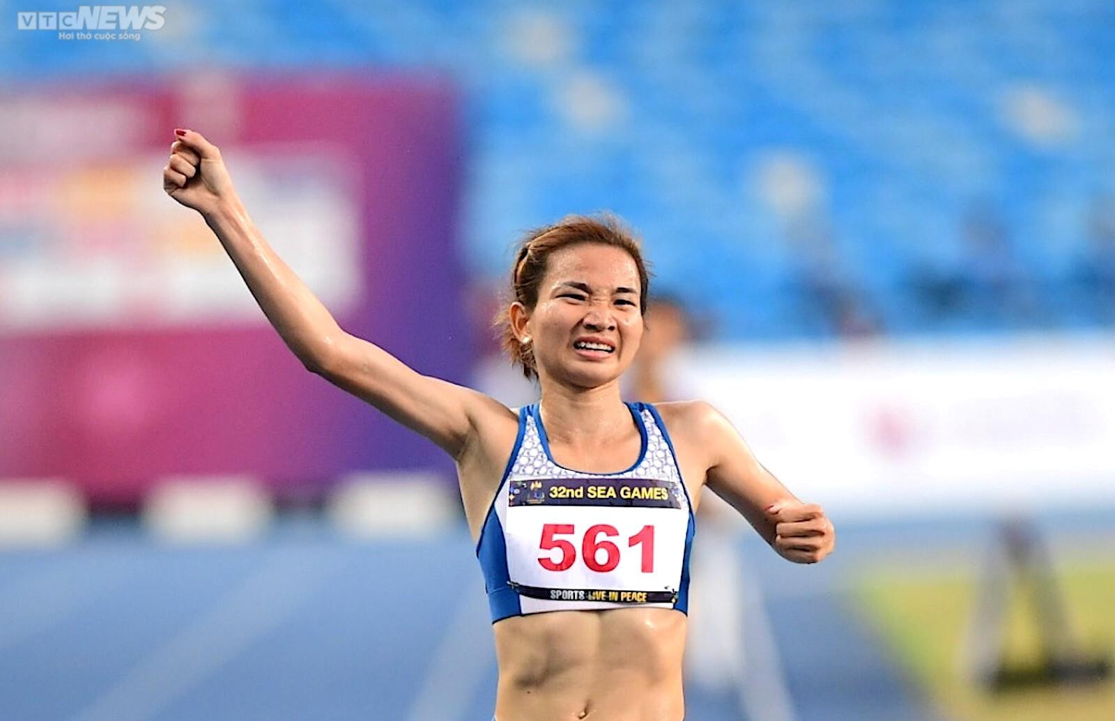 Nguyễn Thị Oanh: Giành HCV SEA Games, chỉ kịp uống 1 cốc nước rồi chạy tiếp - 2