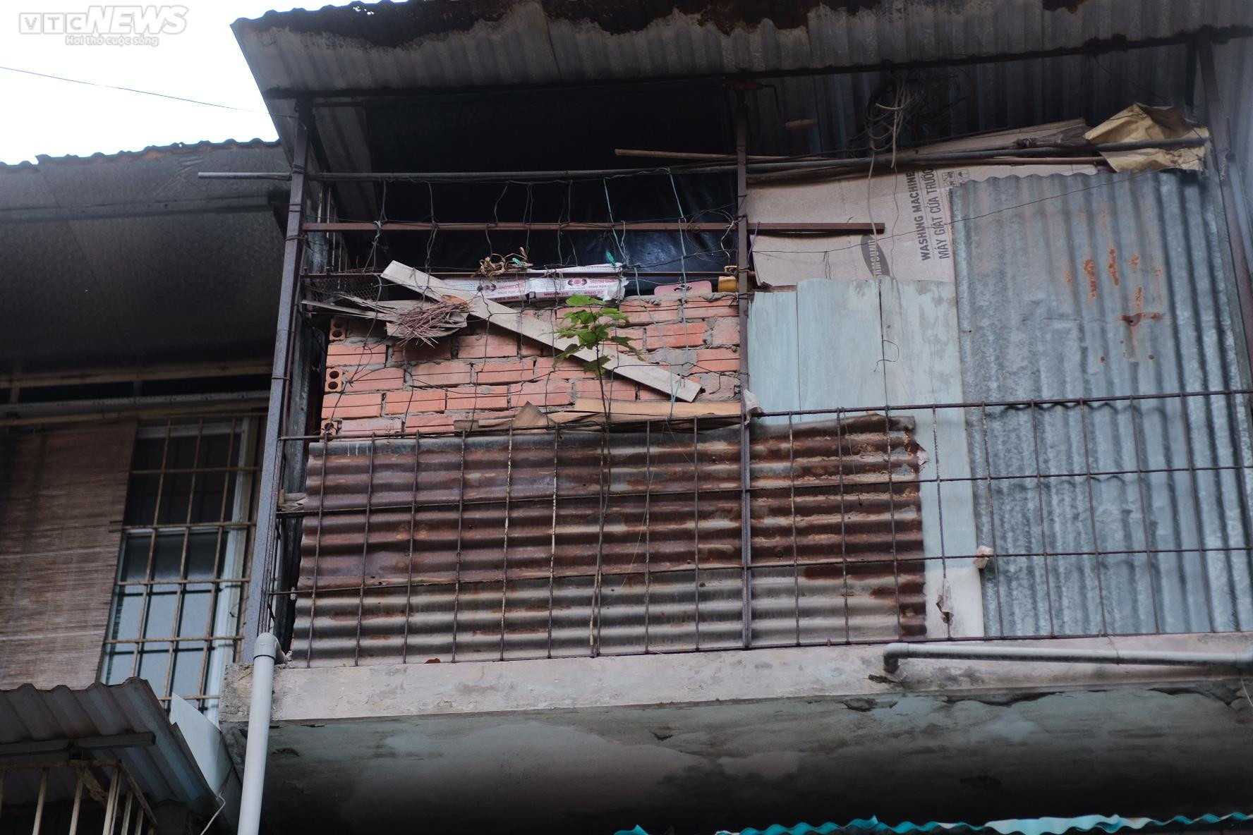 Hiểm hoạ cháy nổ từ những 'chuồng cọp' quây kín khu dân cư - 10