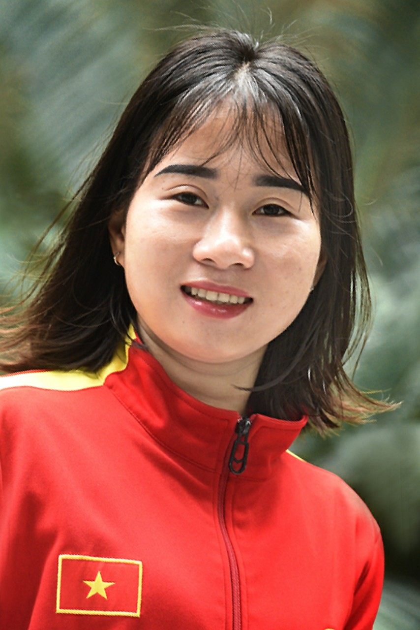 Nhan sắc 'không phải dạng vừa' của các nữ cầu thủ Việt Nam tại SEA Games 32 - 17