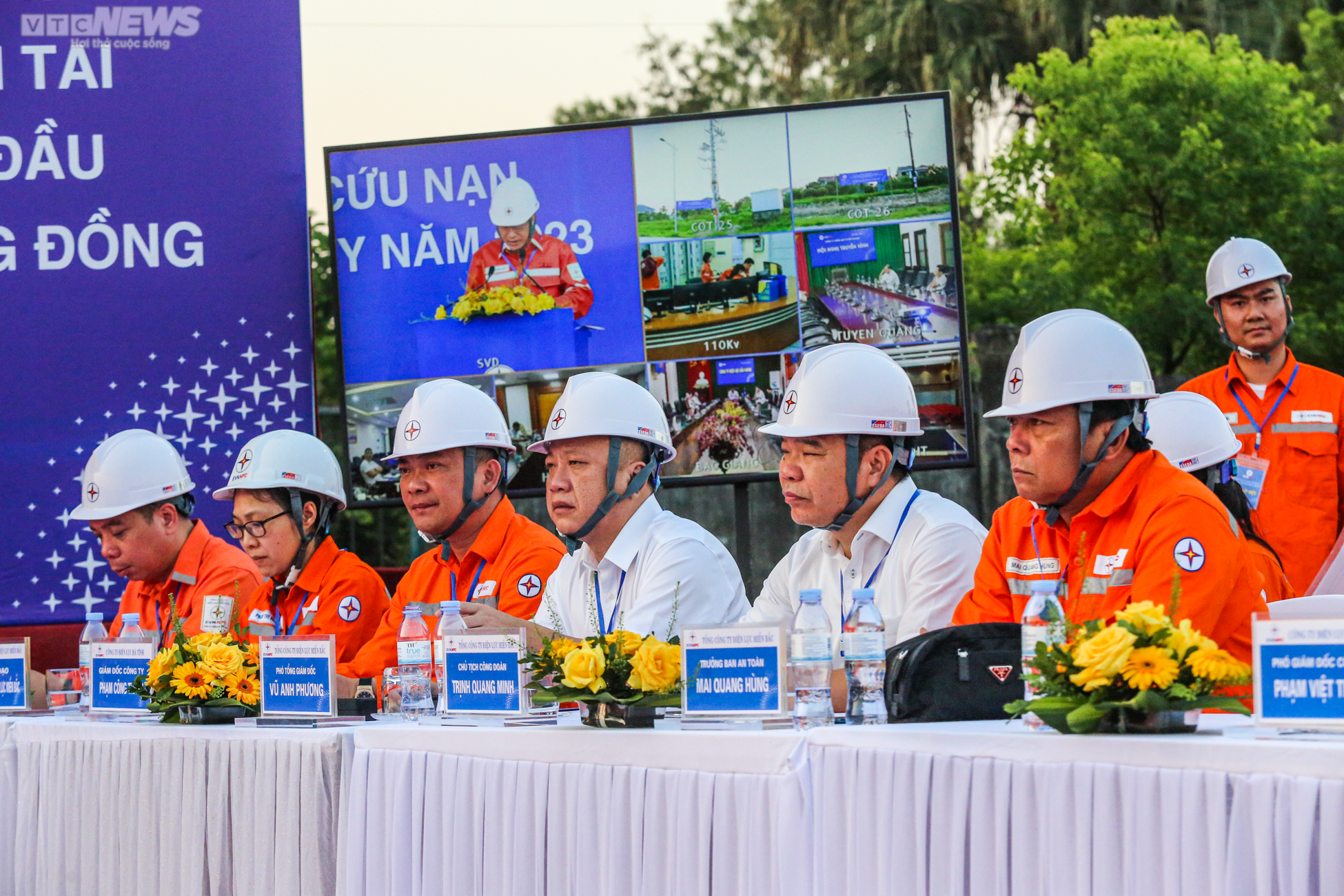 Tổng công ty Điện lực miền Bắc diễn tập phòng chống thiên tai, xử lý sự cố - 2