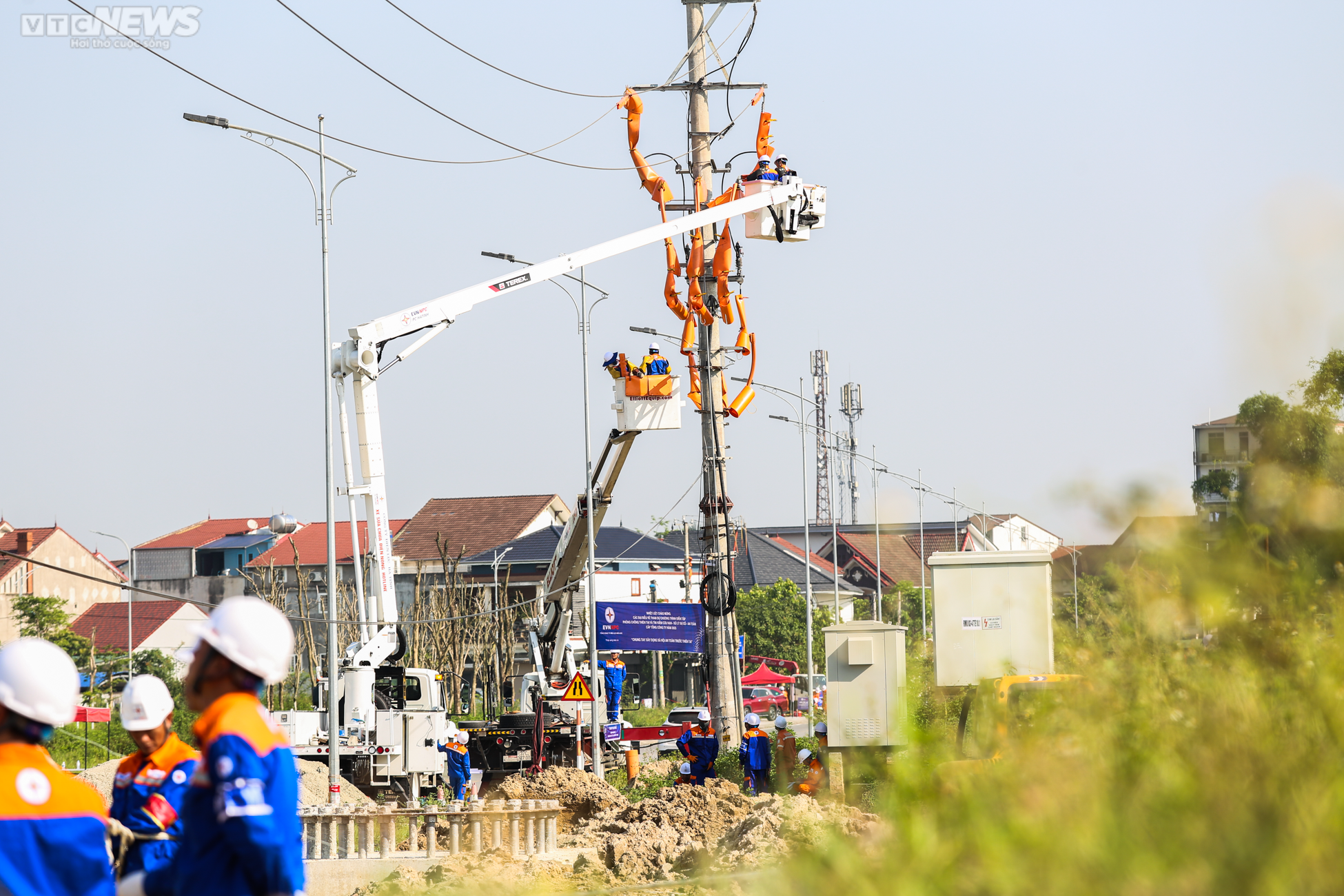 Tổng công ty Điện lực miền Bắc diễn tập phòng chống thiên tai, xử lý sự cố - 6