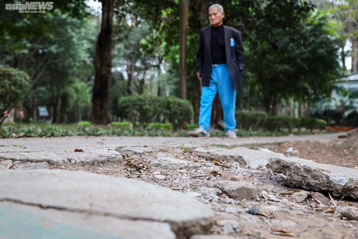 Tháo dỡ hàng loạt công trình sai phạm ở Công viên Tuổi trẻ Thủ đô - 15