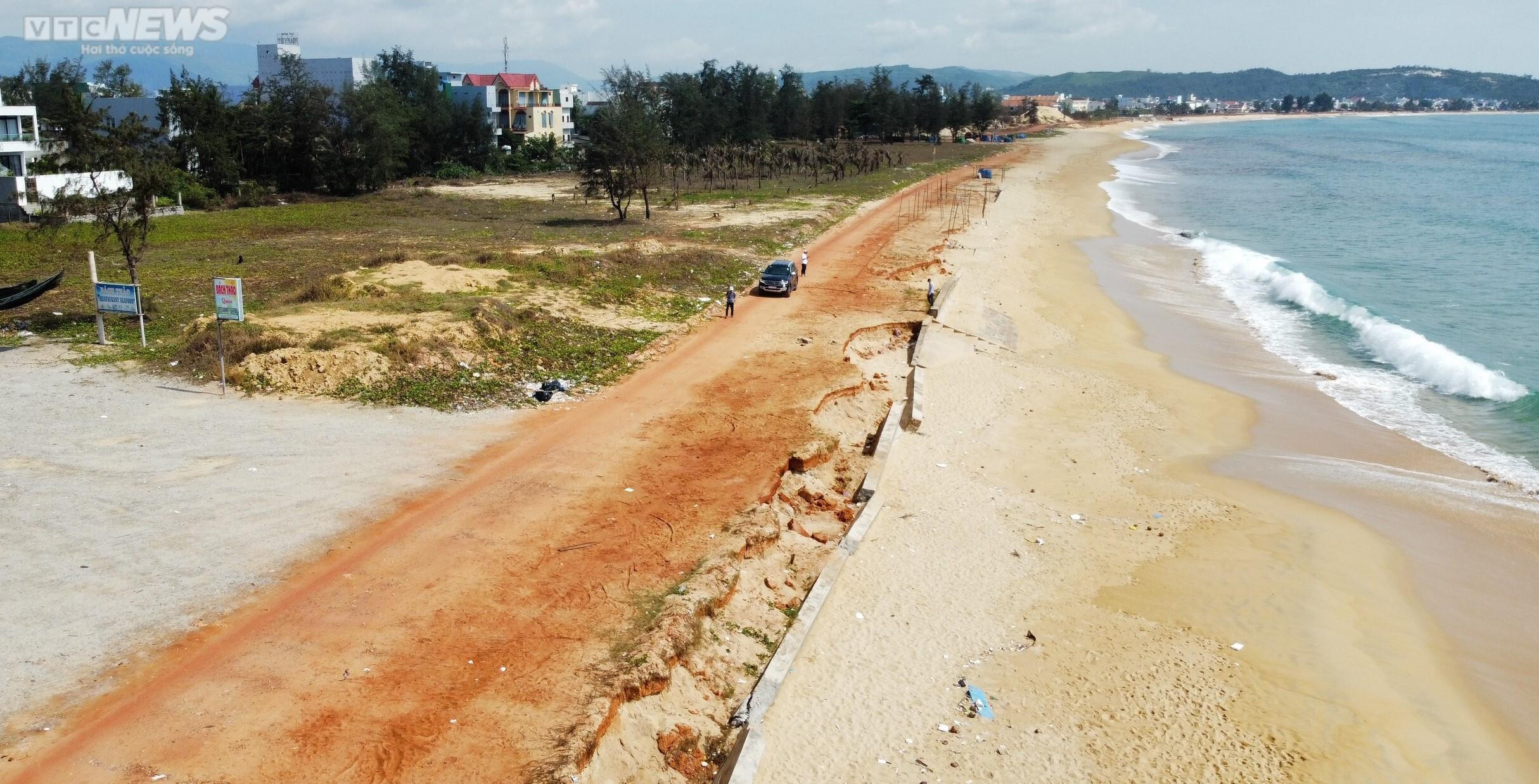 Sau 5 năm kết luận sai phạm, kè biển gần 80 tỷ ở Bình Định 'tan nát vẫn nát tan' - 3