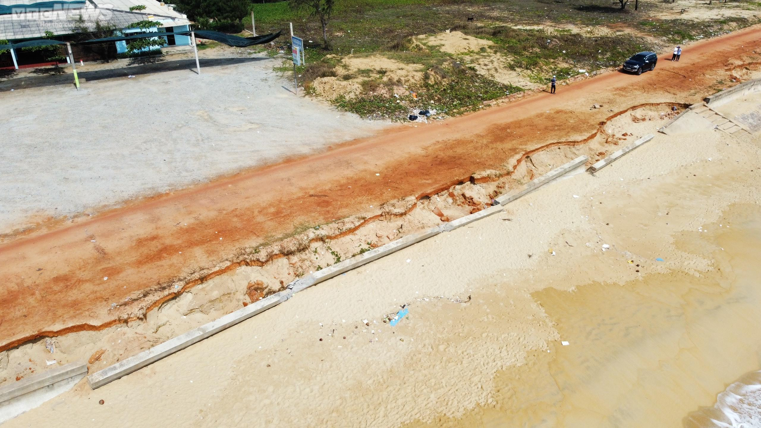 Sau 5 năm kết luận sai phạm, kè biển gần 80 tỷ ở Bình Định 'tan nát vẫn nát tan' - 2