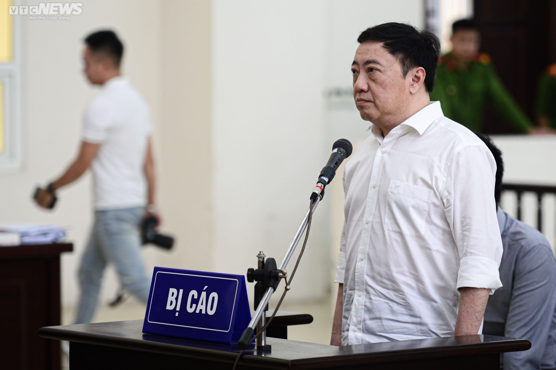 Hình ảnh phiên phúc thẩm cựu Chủ tịch AIC Nguyễn Thị Thanh Nhàn và 14 bị cáo - 8