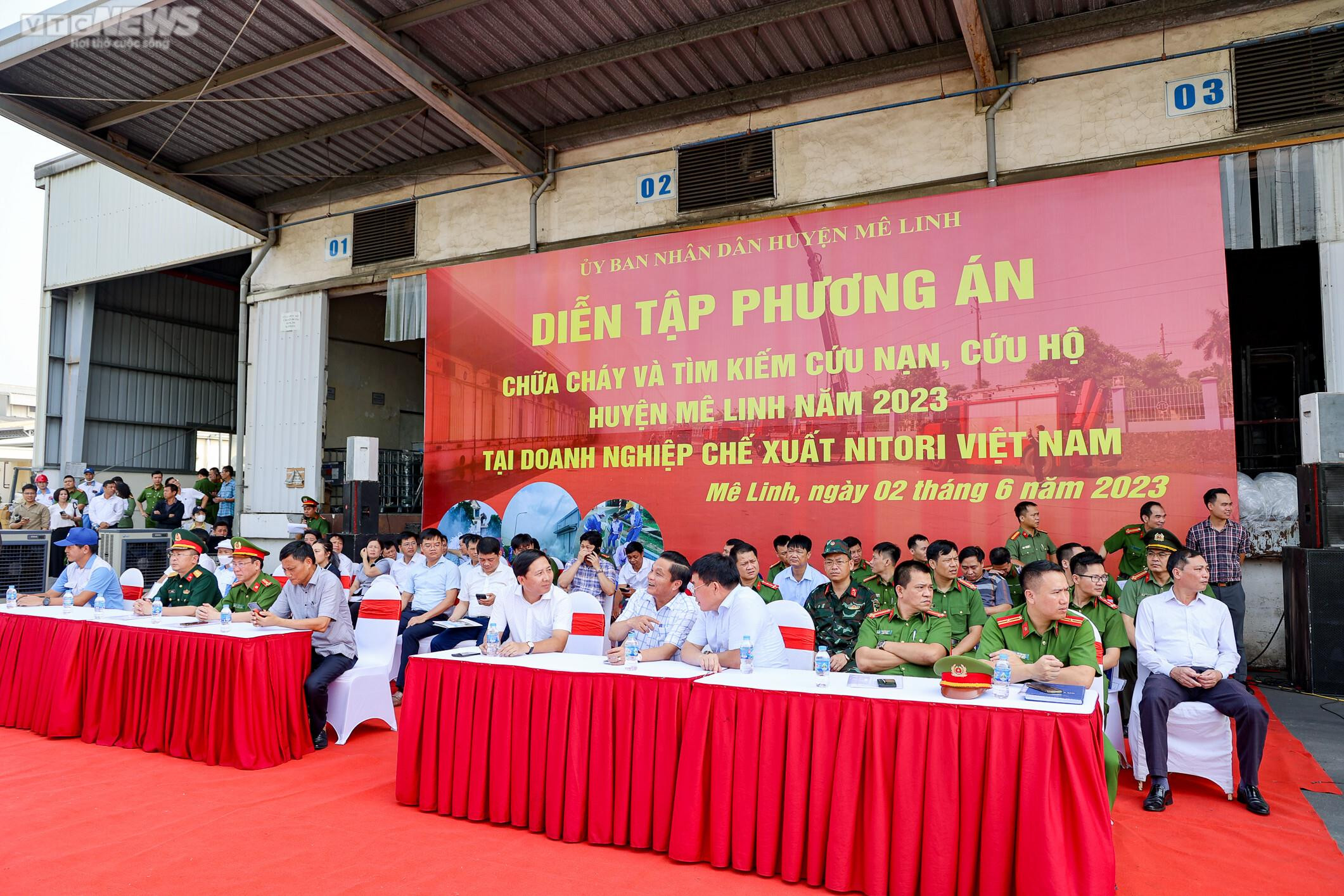 Hà Nội: Diễn tập phương án chữa cháy, tìm kiếm cứu nạn ở KCN Quang Minh - 2
