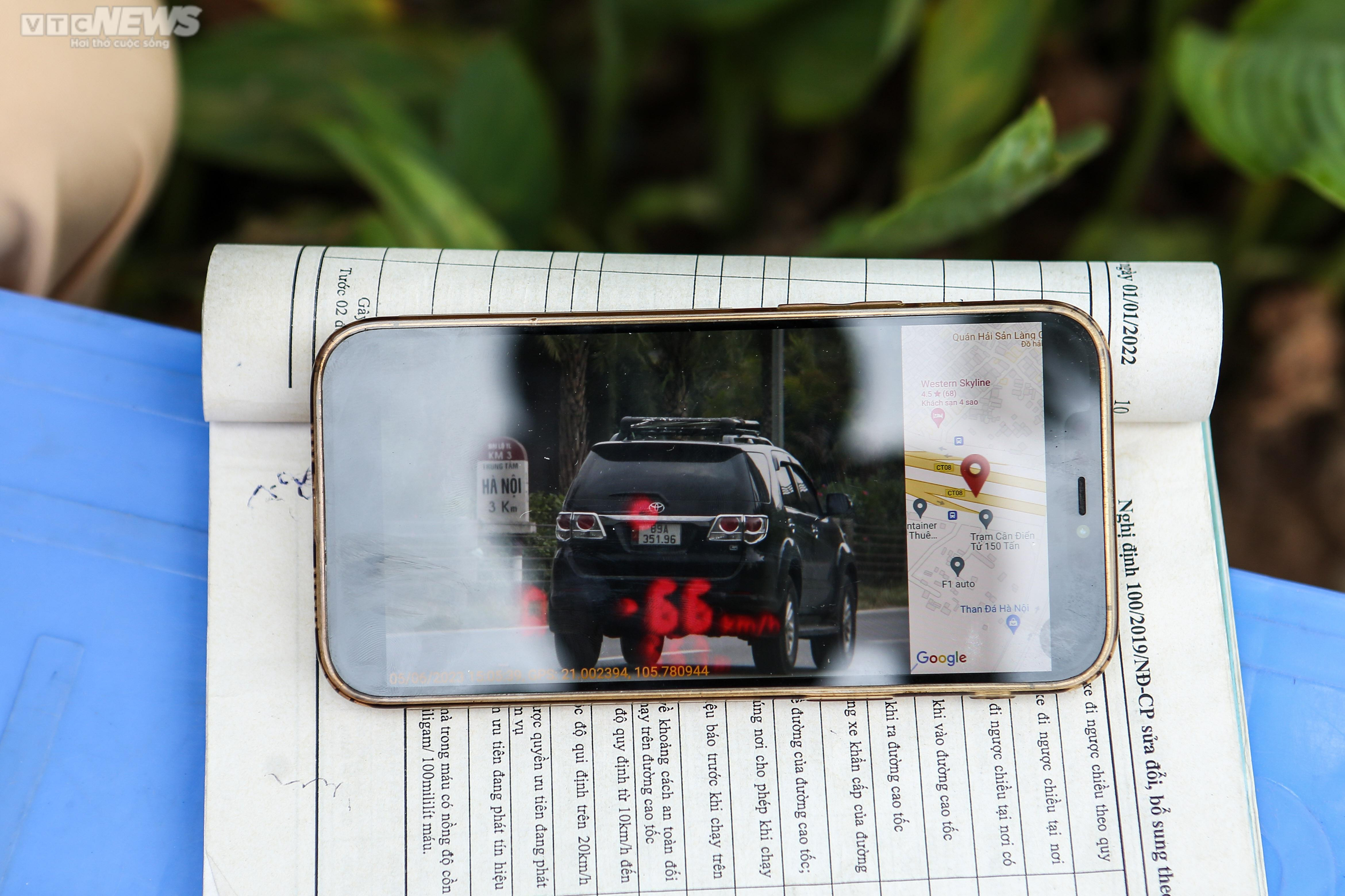 Bị CSGT dừng xe, người vi phạm gọi điện cầu cứu nhưng bất thành - 10