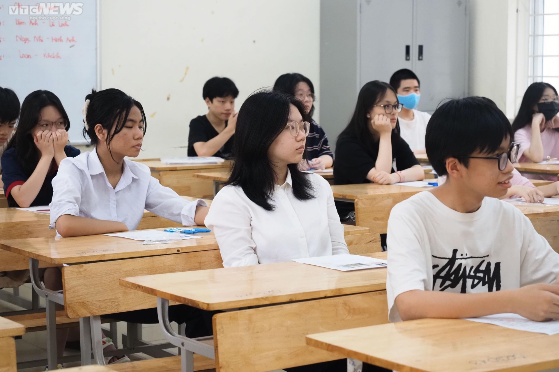 Gần 105.000 thí sinh Hà Nội làm thủ tục dự thi lớp 10  - 12