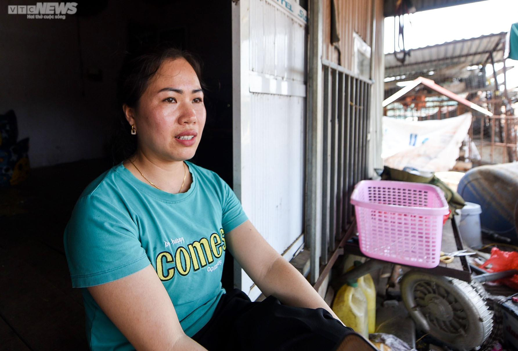 Sông Đà cạn trơ đáy: Người dân bất lực nhìn cá, hoa màu chết khô - 16