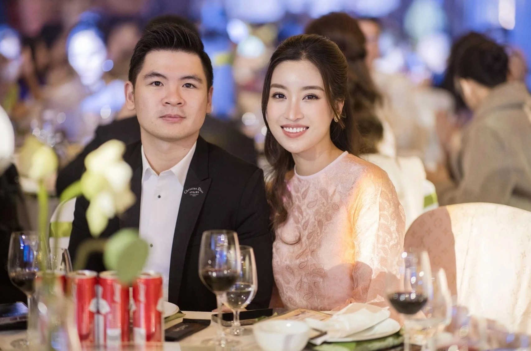 Hoa hậu Đỗ Mỹ Linh thay đổi thế nào sau 8 tháng cưới chồng thiếu gia? - 10