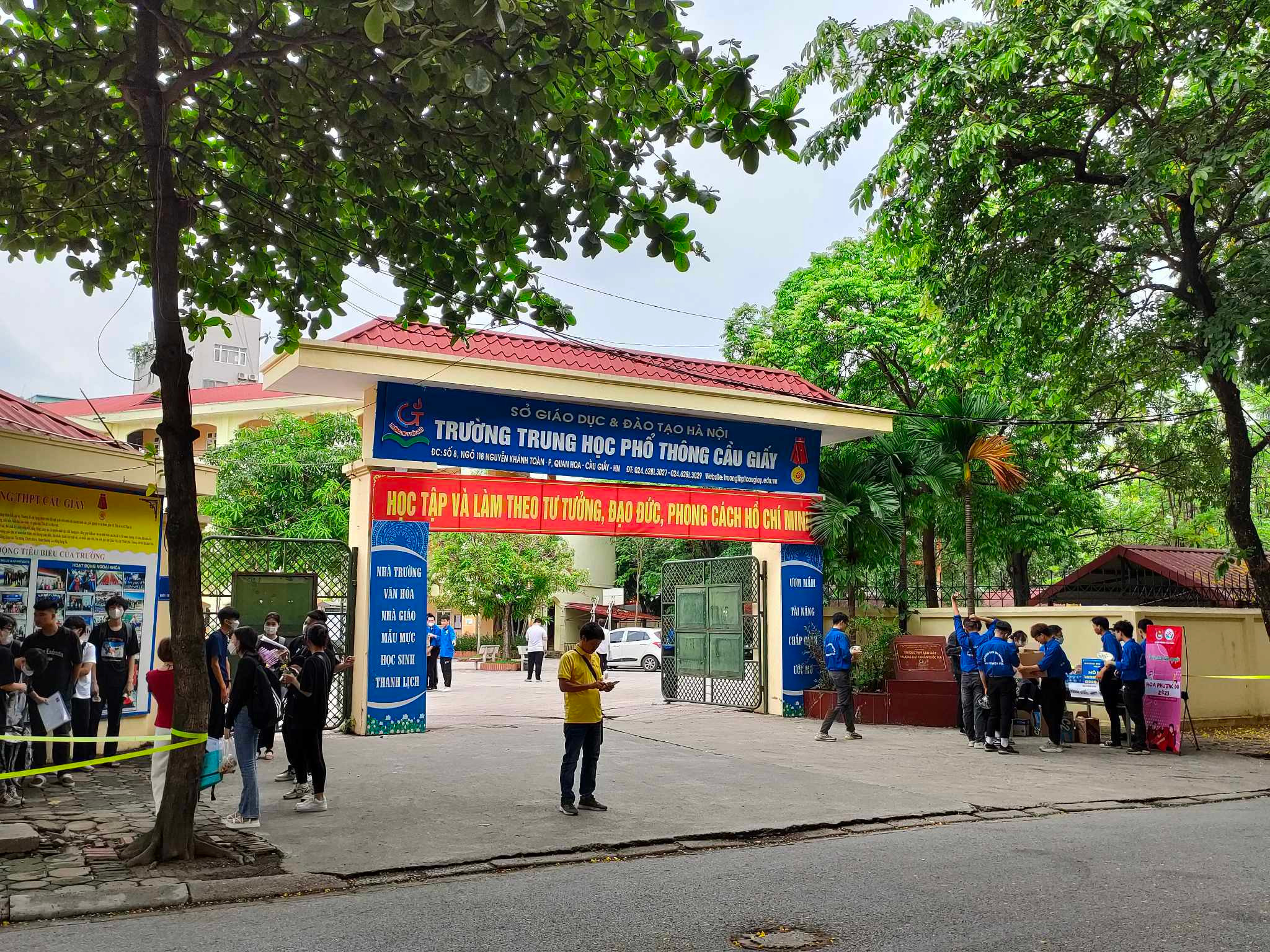 Hơn 1 triệu thí sinh làm thủ tục dự thi tốt nghiệp THPT 2023 - 15