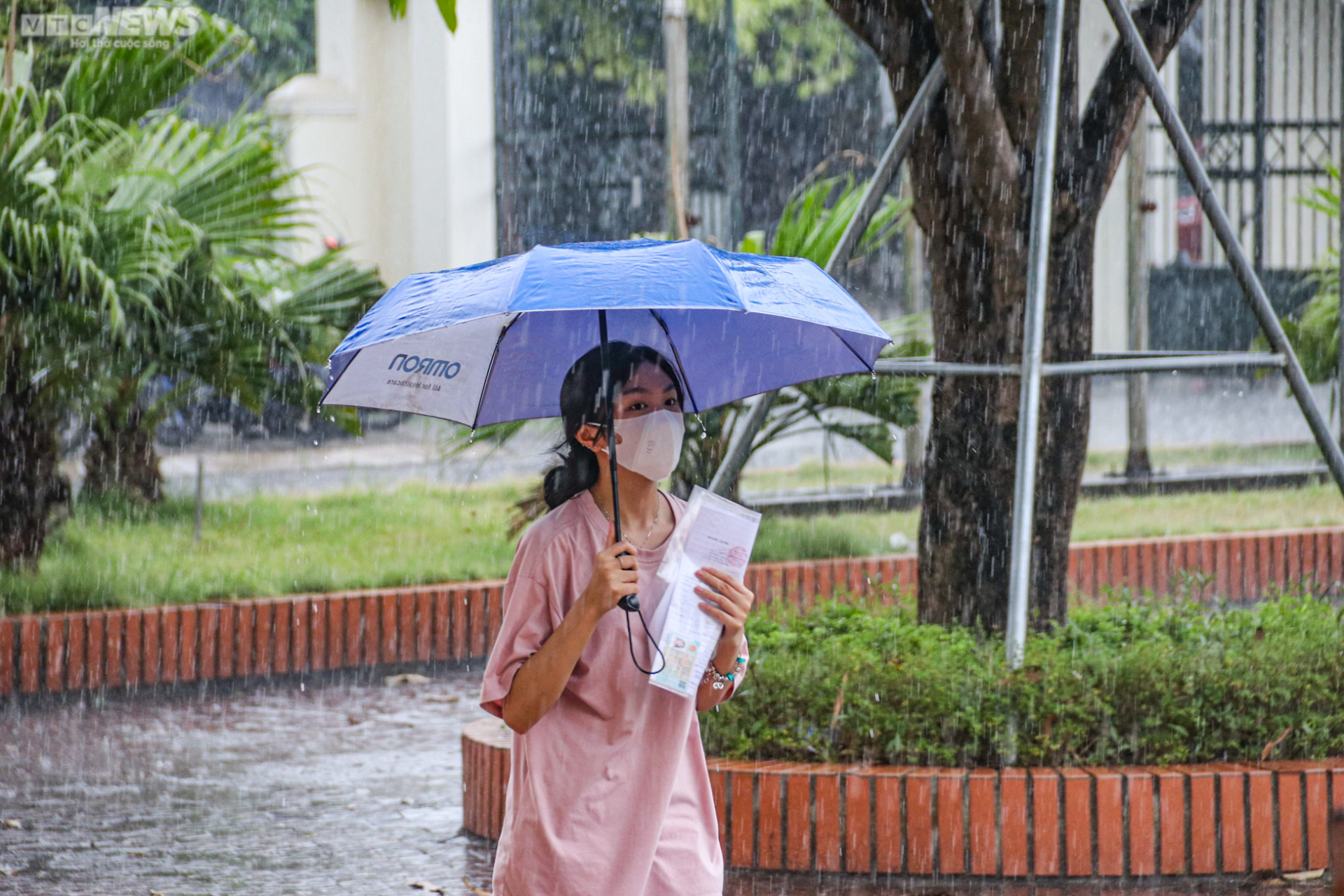 Hơn 1 triệu thí sinh làm thủ tục dự thi tốt nghiệp THPT 2023 - 41