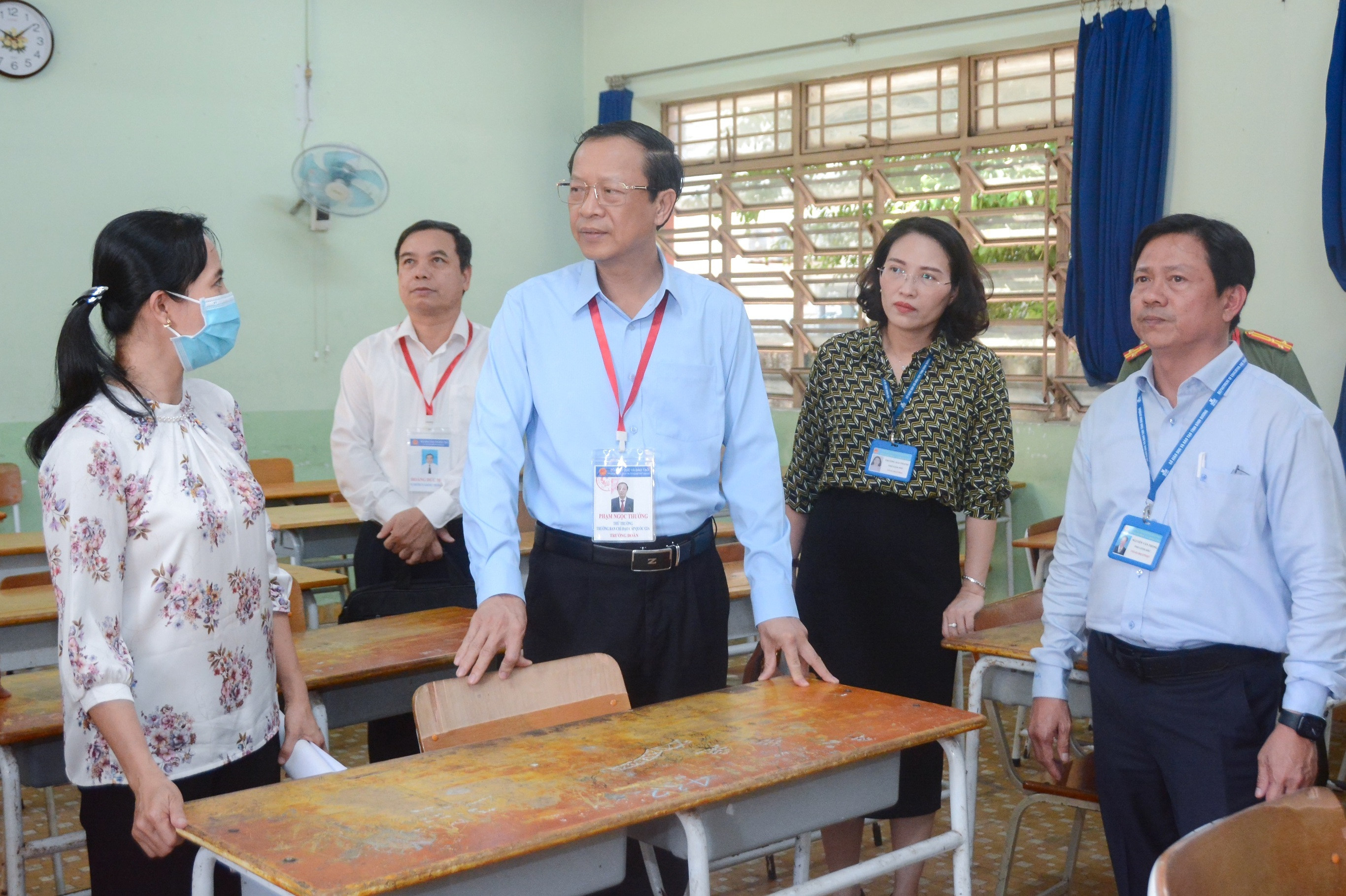 Hơn 1 triệu thí sinh làm thủ tục dự thi tốt nghiệp THPT 2023 - 36