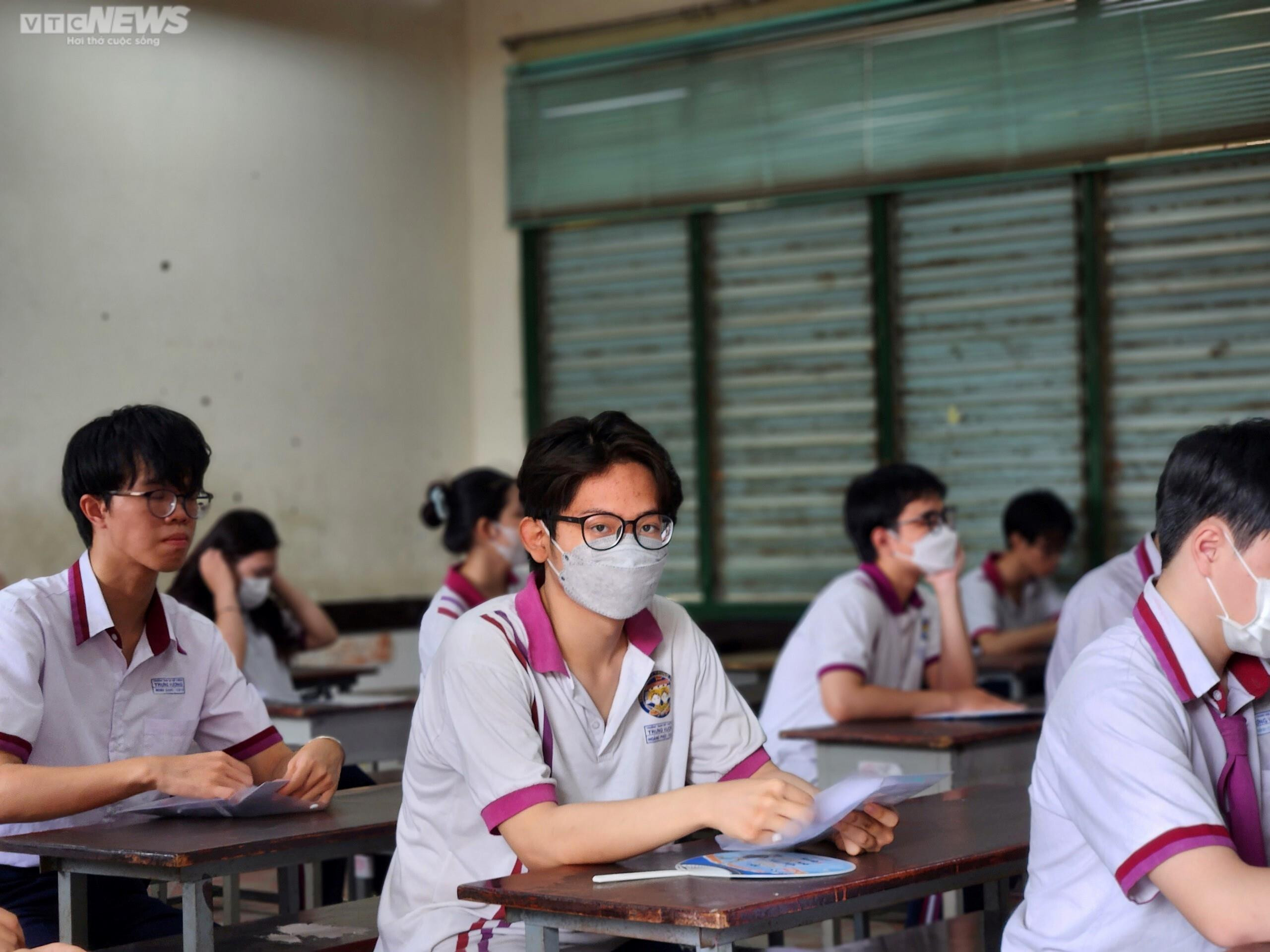 Hơn 1 triệu thí sinh làm thủ tục dự thi tốt nghiệp THPT 2023 - 9