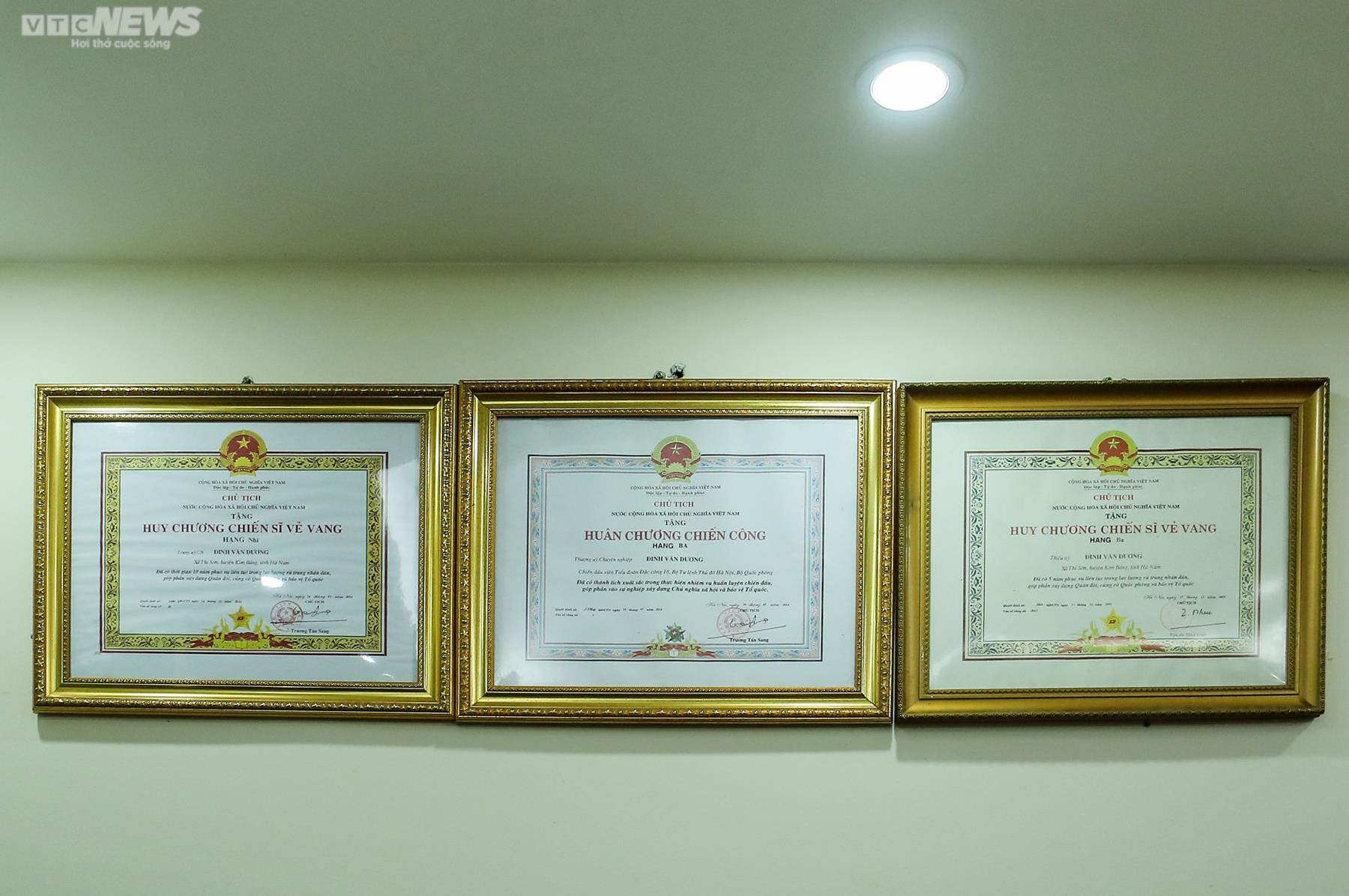 Chiến sỹ sống sót trong vụ rơi trực thăng ở Hòa Lạc: ‘Tôi nhớ bầu trời da diết’ - 3