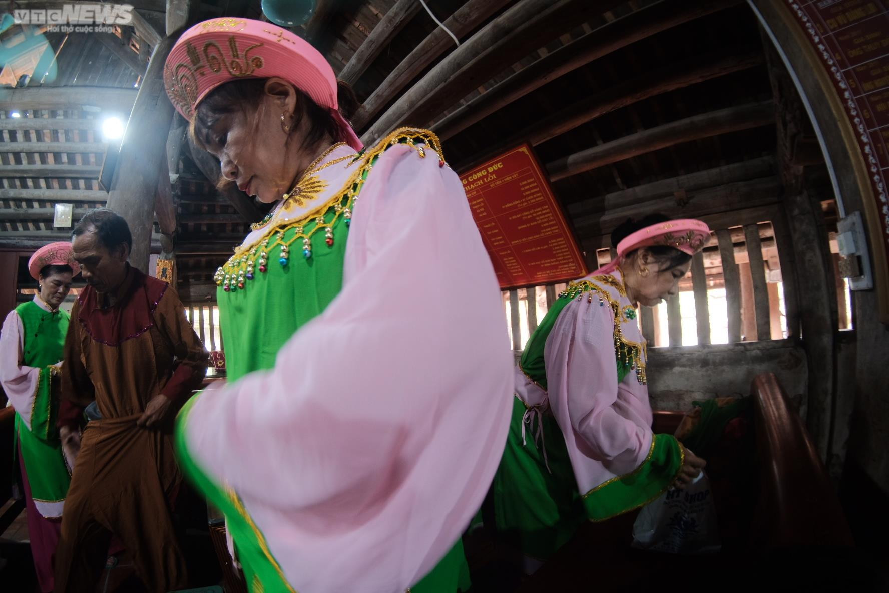 Những bậc cao niên tuồng Thạch Lỗi và khao khát giữ gìn nét đẹp văn hóa dân tộc - 3