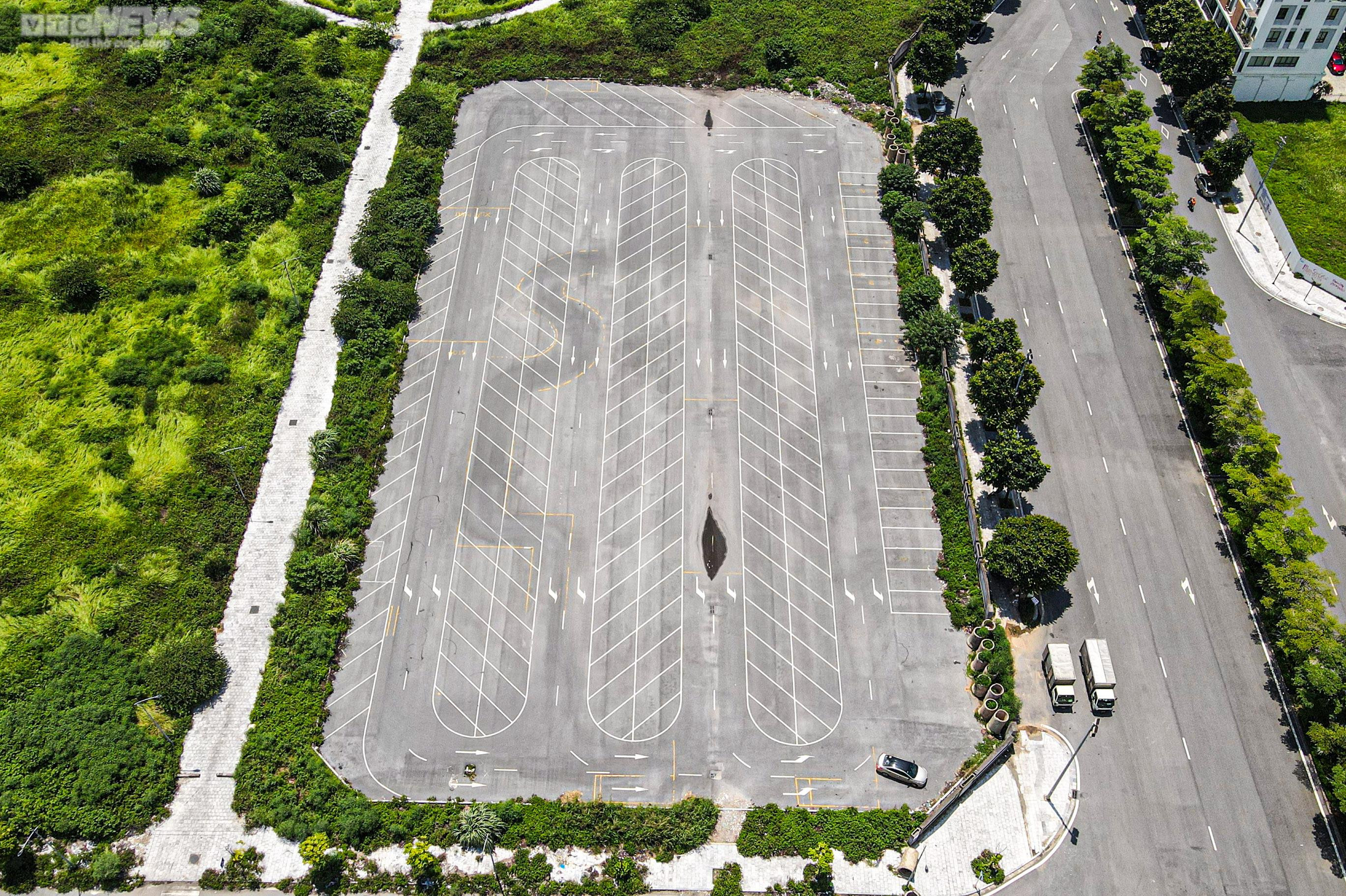 Sau 7 năm quy hoạch, công viên gần 100 ha thành nơi tập kết rác thải, dạy lái xe - 10