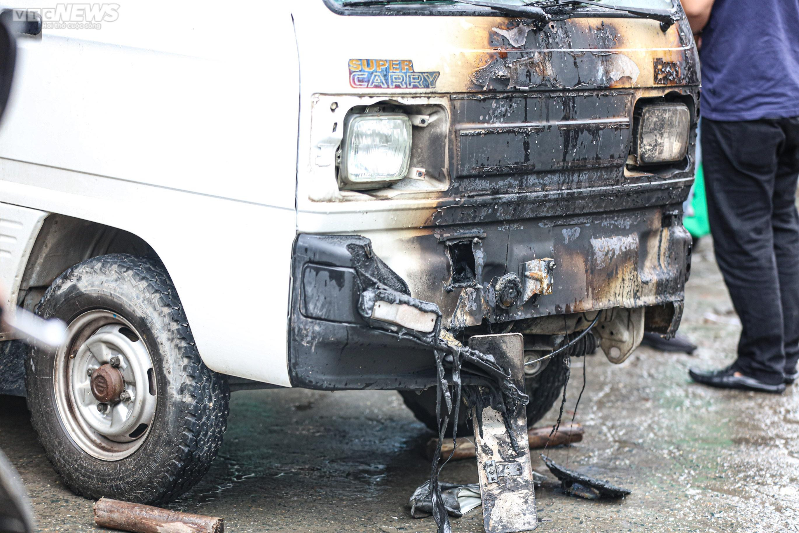 Hiện trường vụ cháy nhà khiến 3 người tử vong thương tâm ở Hoài Đức, Hà Nội - 10