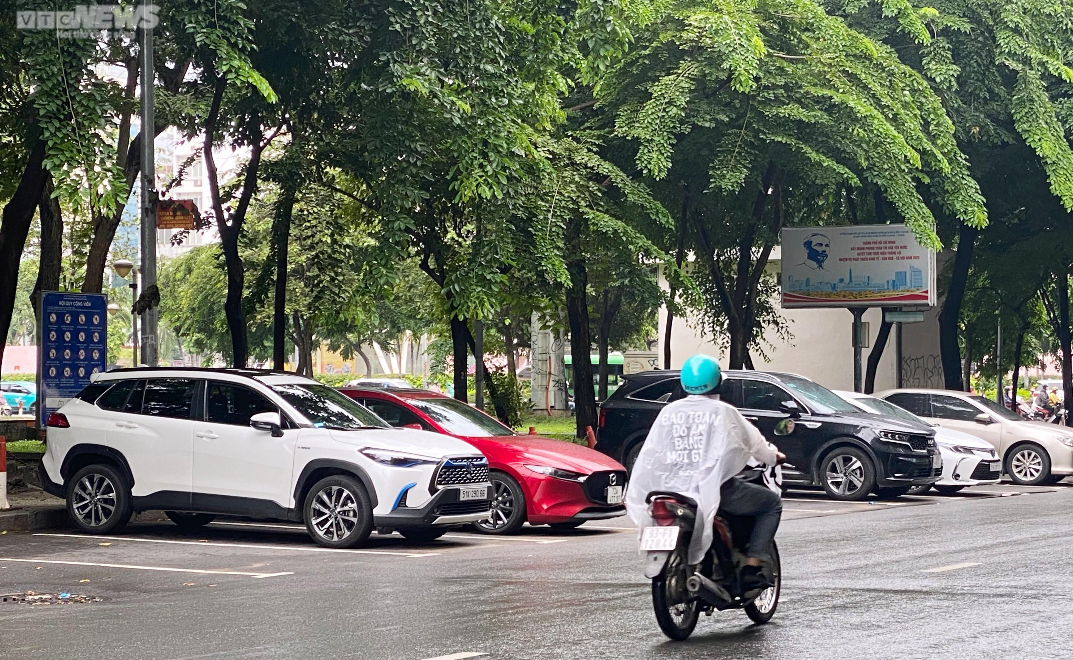 Cận cảnh 4 điểm được đề xuất làm bãi giữ xe cao tầng ở TP.HCM - 6