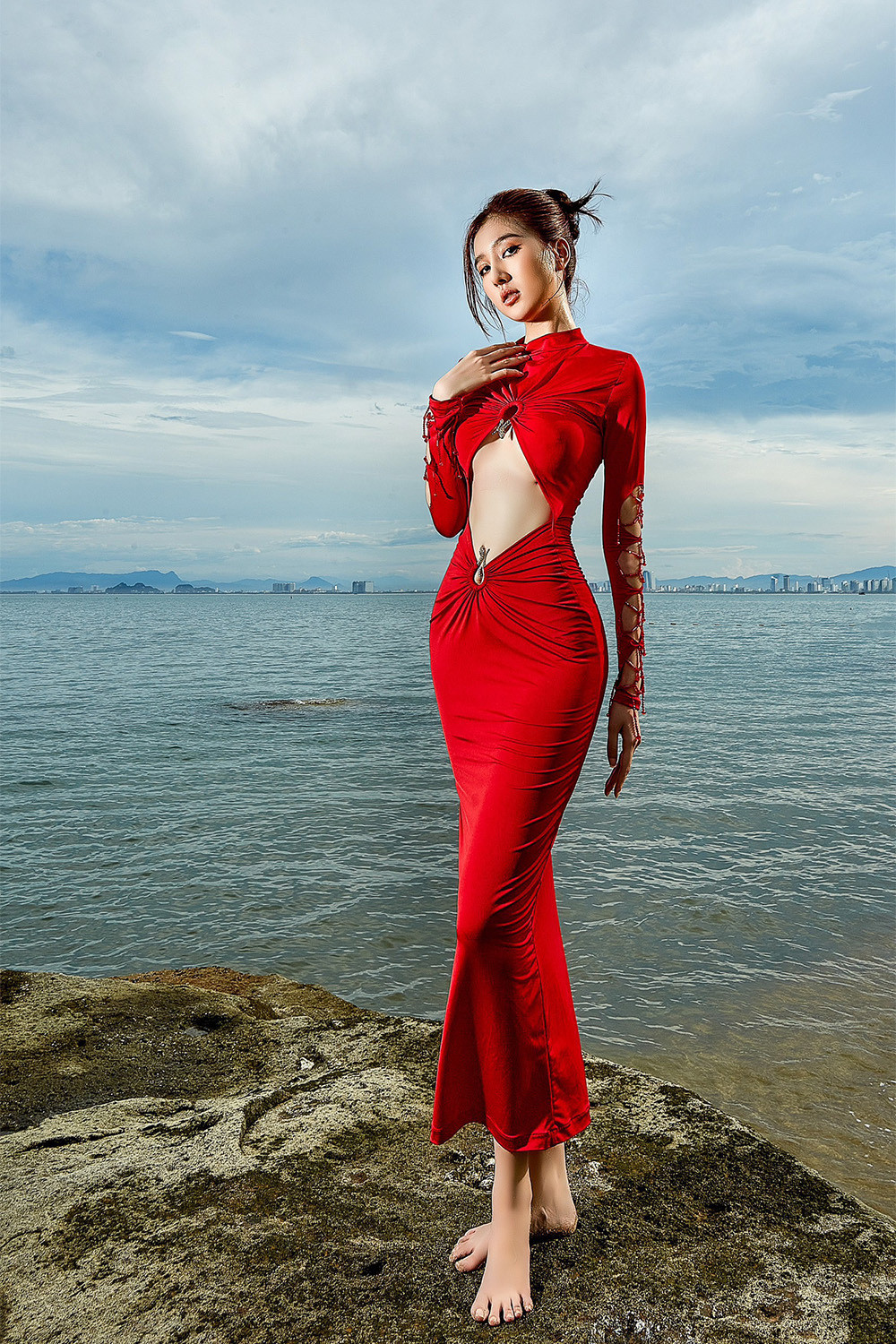 Vợ trẻ kém 17 tuổi tiết lộ cuộc sống hôn nhân với Hồ Quang Hiếu - 9