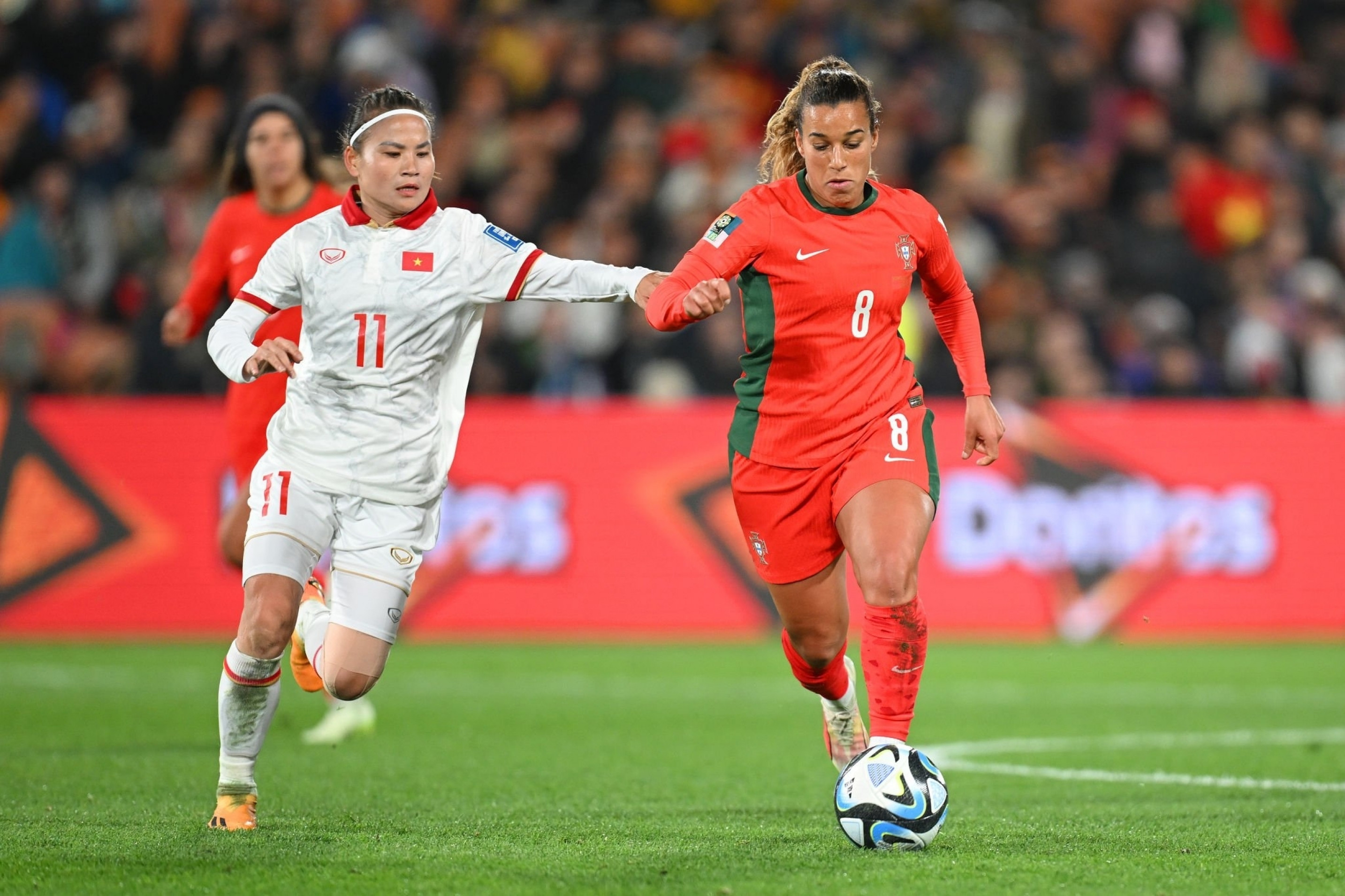 Thua ở World Cup, tuyển nữ Việt Nam biết thế nào là bóng đá đỉnh cao - 1