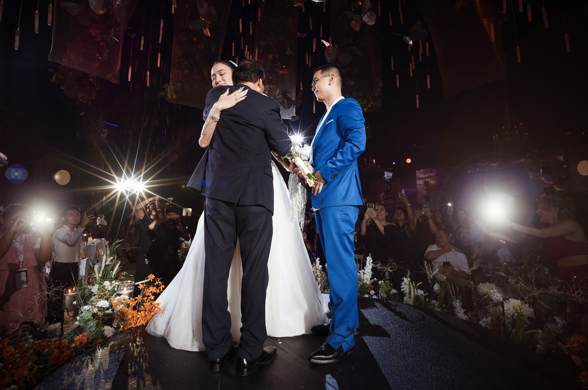 Cường Seven nhắn nhủ vợ trong lễ cưới: Anh không bằng người khác nhưng anh yêu em - 6