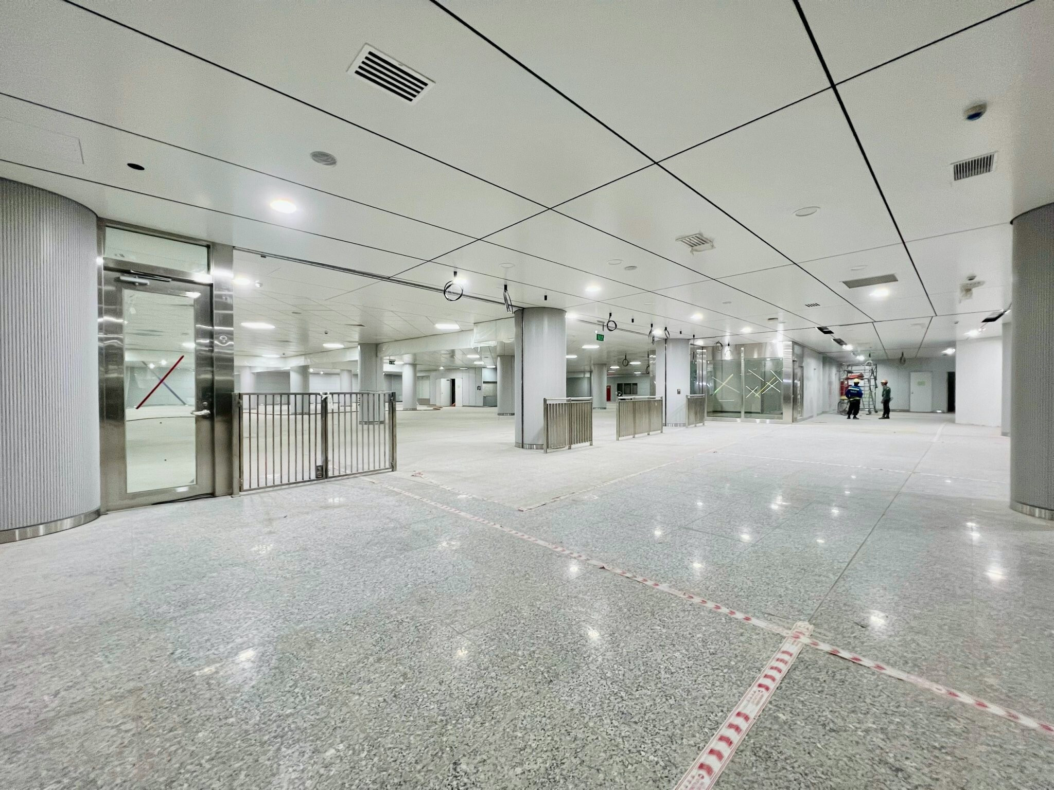 Cận cảnh kiến trúc bên trong Nhà ga Trung tâm Bến Thành, Metro số 1 - 5