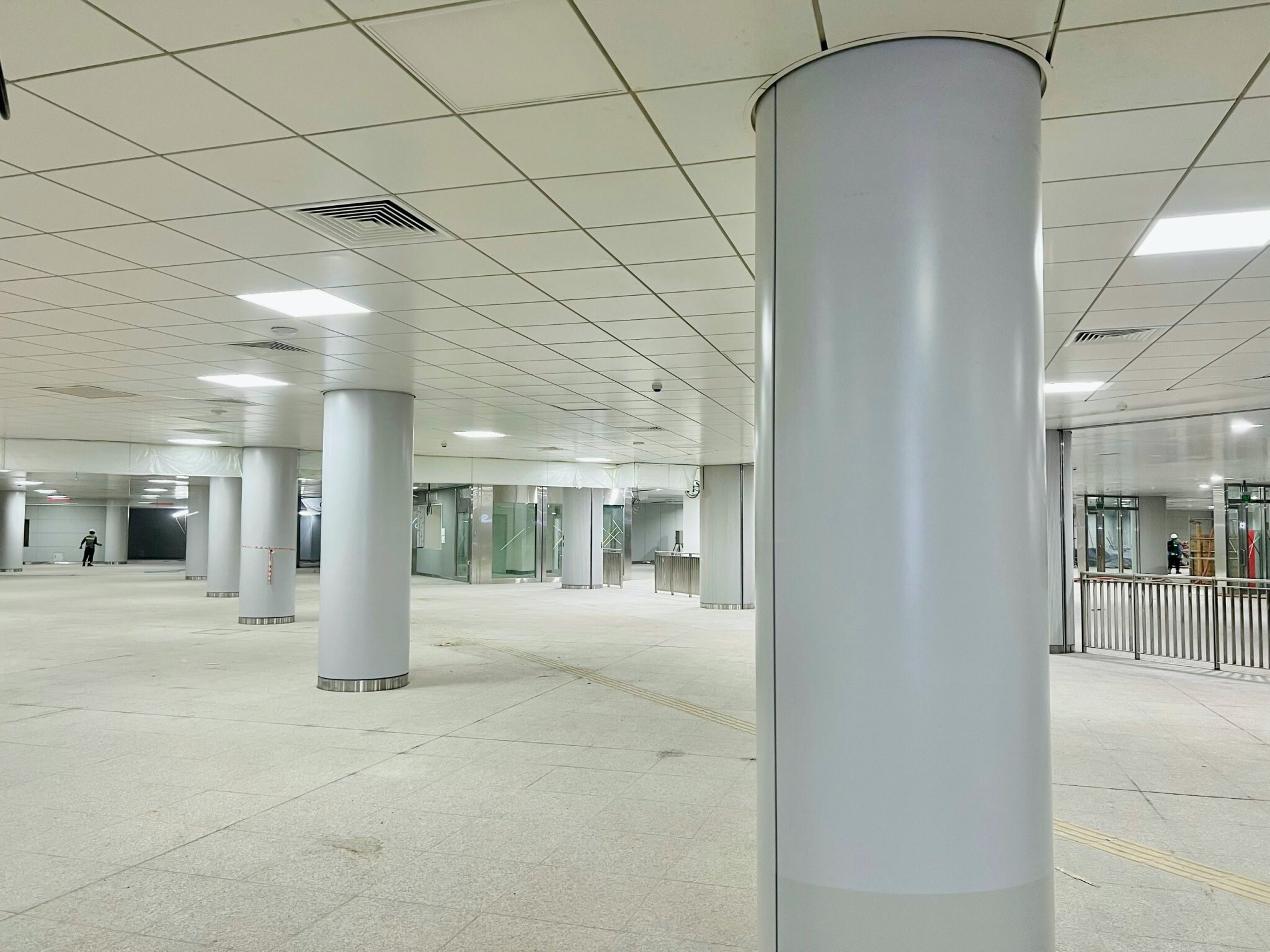 Cận cảnh kiến trúc bên trong Nhà ga Trung tâm Bến Thành, Metro số 1 - 11