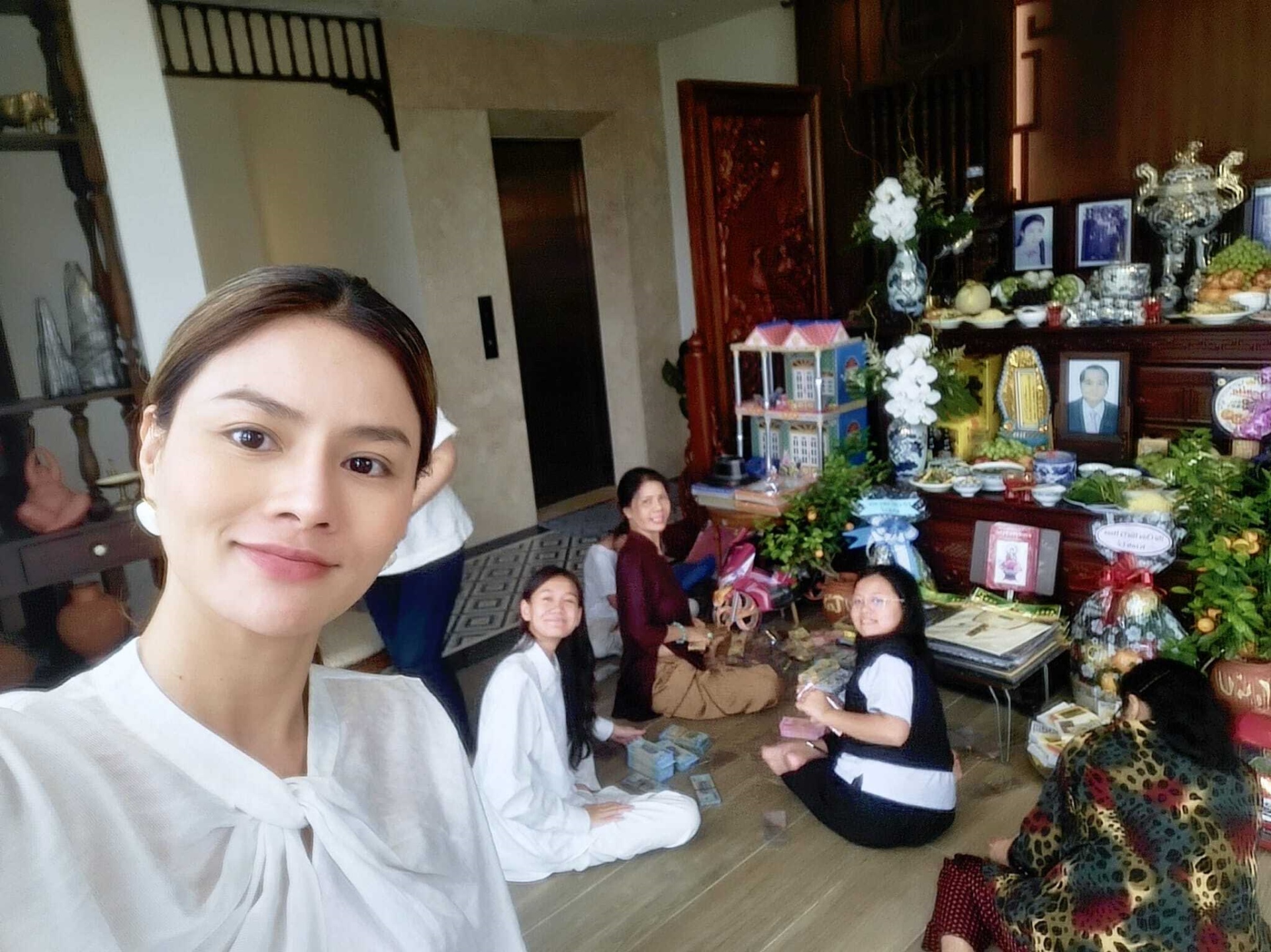 Sao Việt 6/8: Suti 'Bố ơi mình đi đâu thế' lớn phổng phao, Kỳ Duyên khoe eo nhỏ xíu - 5