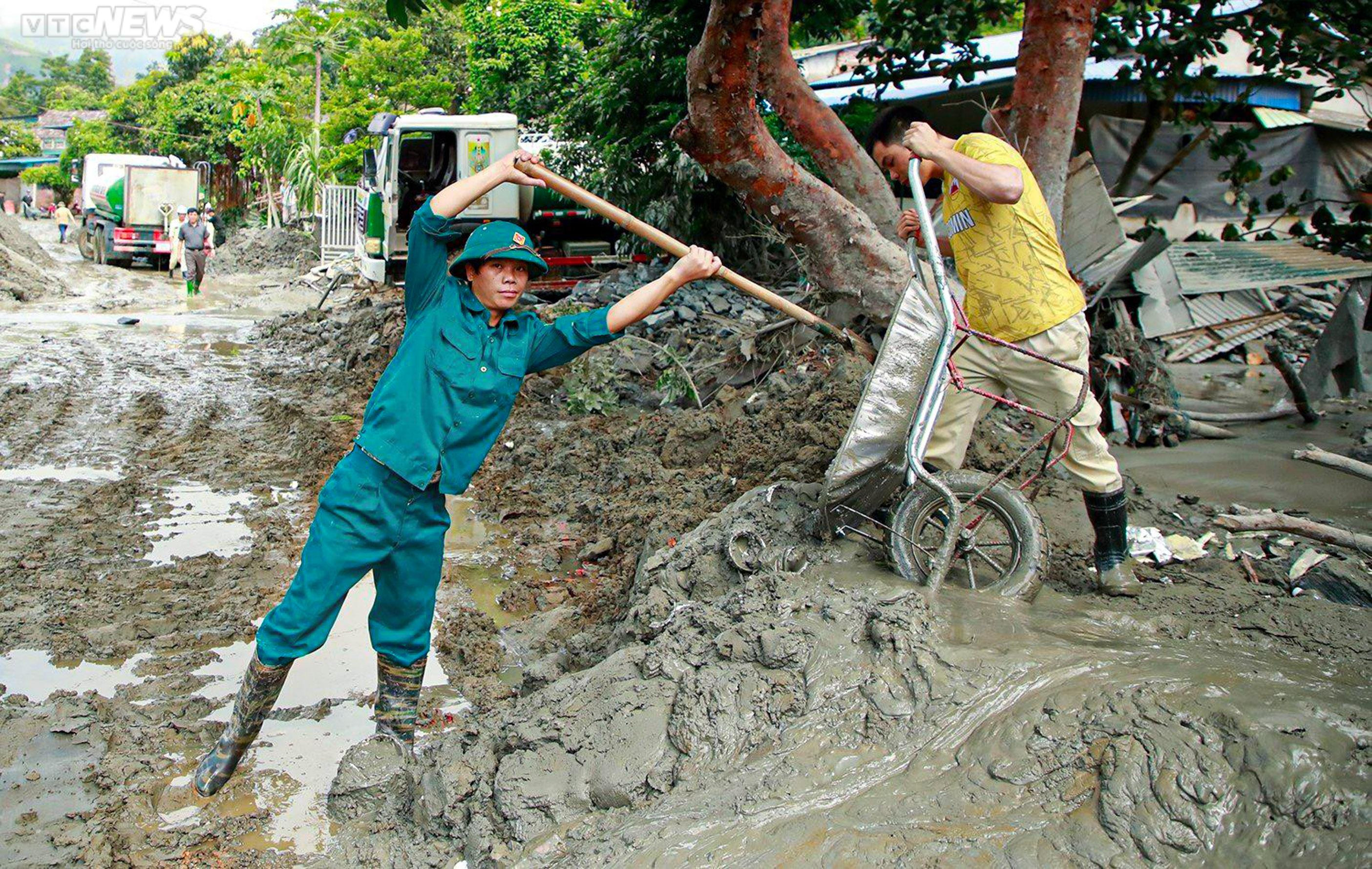 Bản làng tan hoang sau sự cố vỡ hồ thải quặng đồng ở Lào Cai - 10