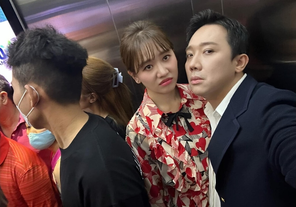 Sao Việt 13/8: Phùng Ngọc Huy gặp con gái sau 8 năm, Trịnh Kim Chi gợi cảm ở tuổi 51 - 13