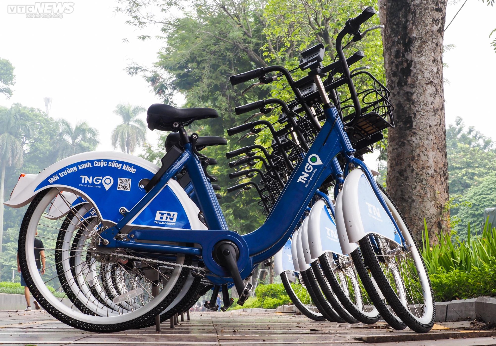 Người dân Thủ đô hào hứng trải nghiệm xe đạp công cộng - 2