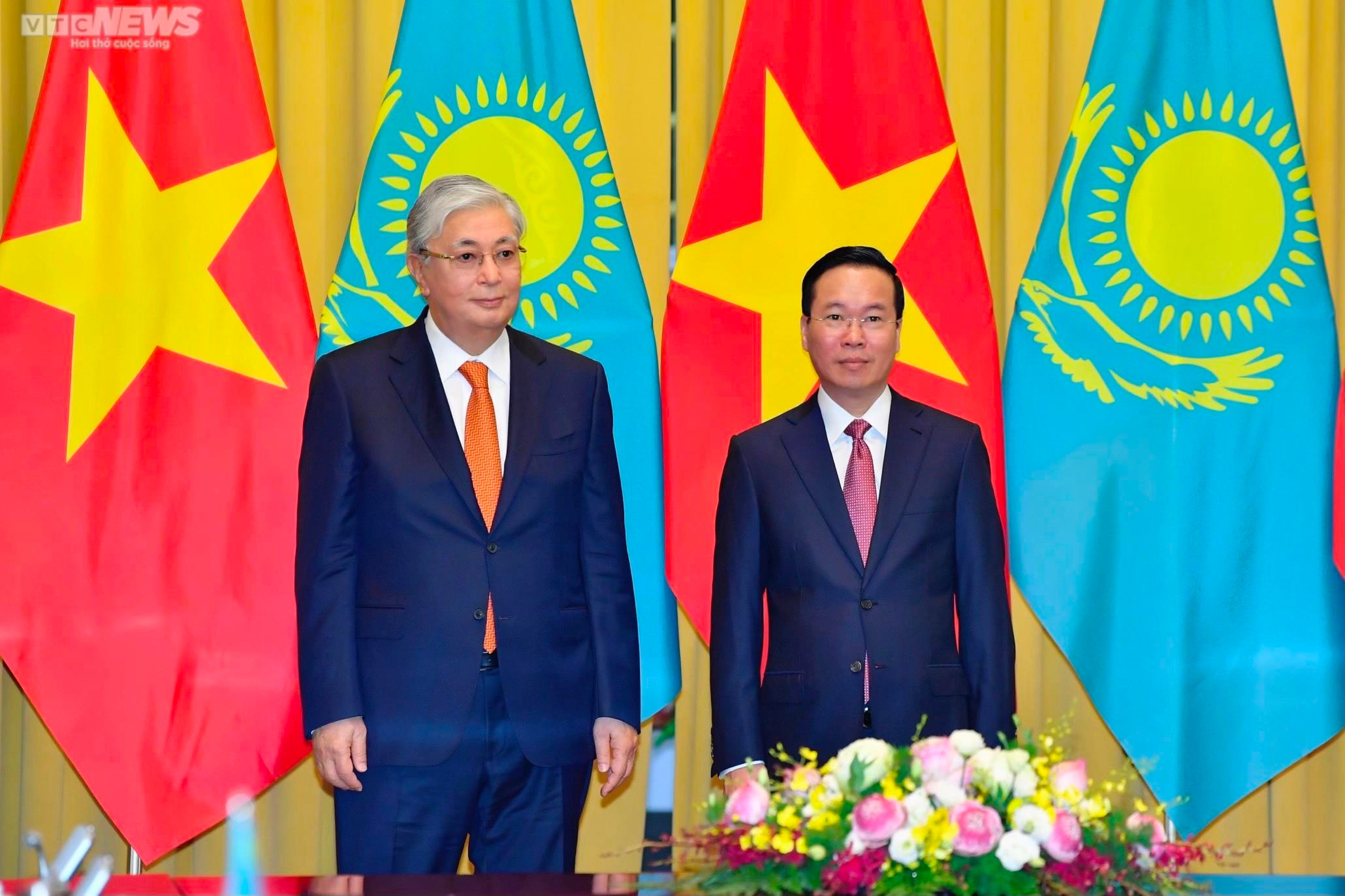 Toàn cảnh lễ đón Tổng thống Kazakhstan thăm chính thức Việt Nam - 7