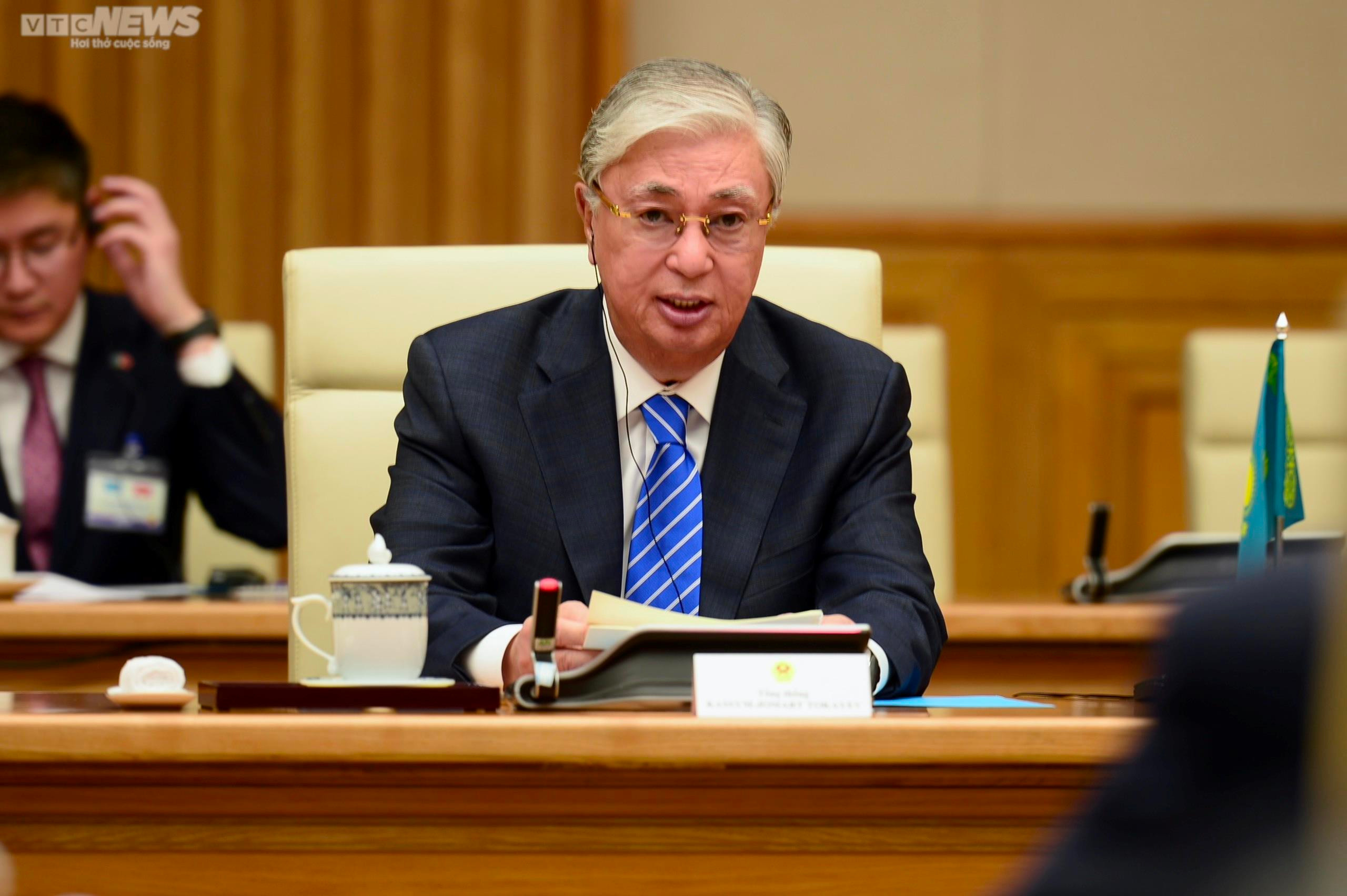 Thủ tướng Phạm Minh Chính hội đàm Tổng thống Kazakhstan - 6