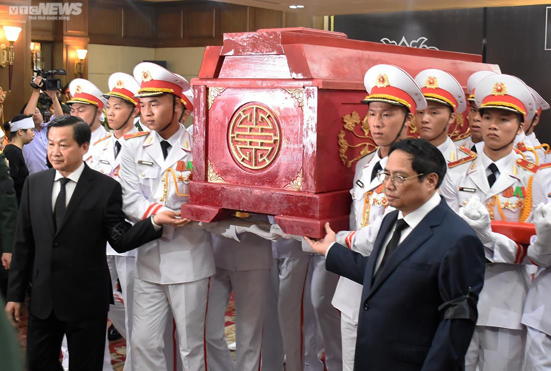 Tiễn đưa Phó Thủ tướng Lê Văn Thành về nơi an nghỉ cuối cùng - 4