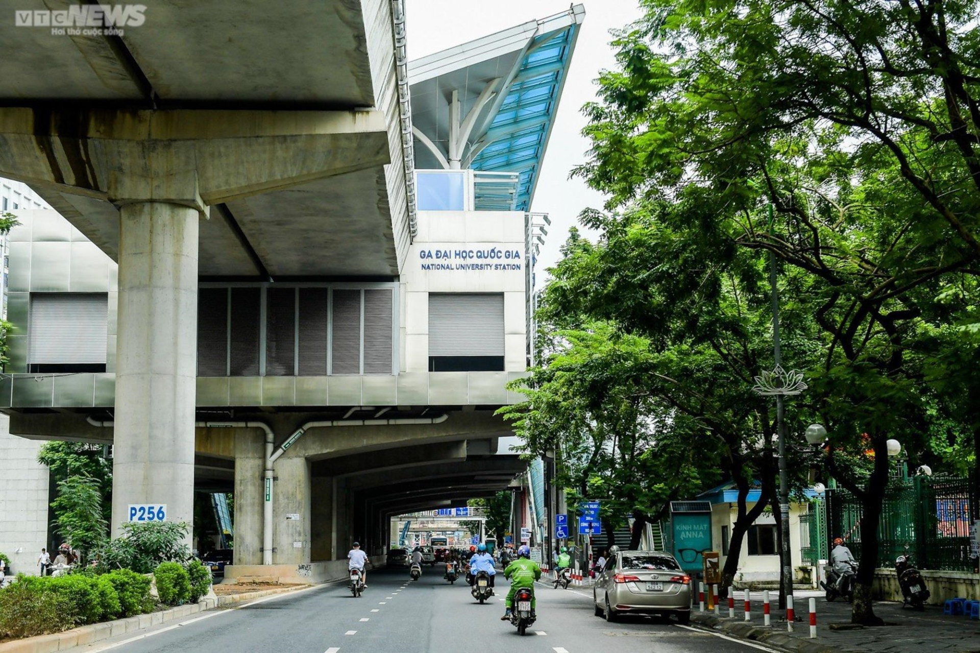 Hình hài 8 nhà ga trên cao tuyến Metro Nhổn - Ga Hà Nội - 2