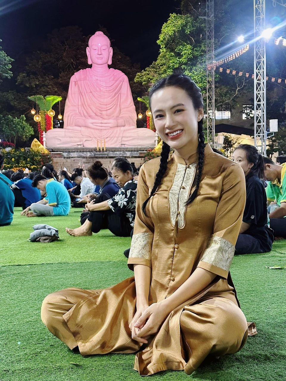Sao Việt 30/8: Hồng Vân đọ sắc cùng bạn thân Hồng Đào, Bảo Thanh khoe mẹ trẻ đẹp - 12