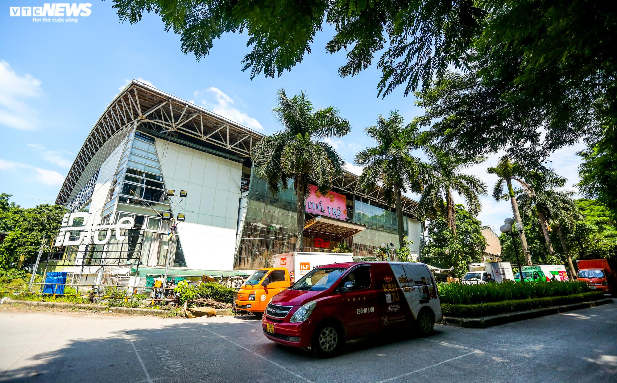 Hà Nội: Hiện trạng Công viên Tuổi trẻ sau hơn 3 tháng tháo dỡ công trình vi phạm - 6