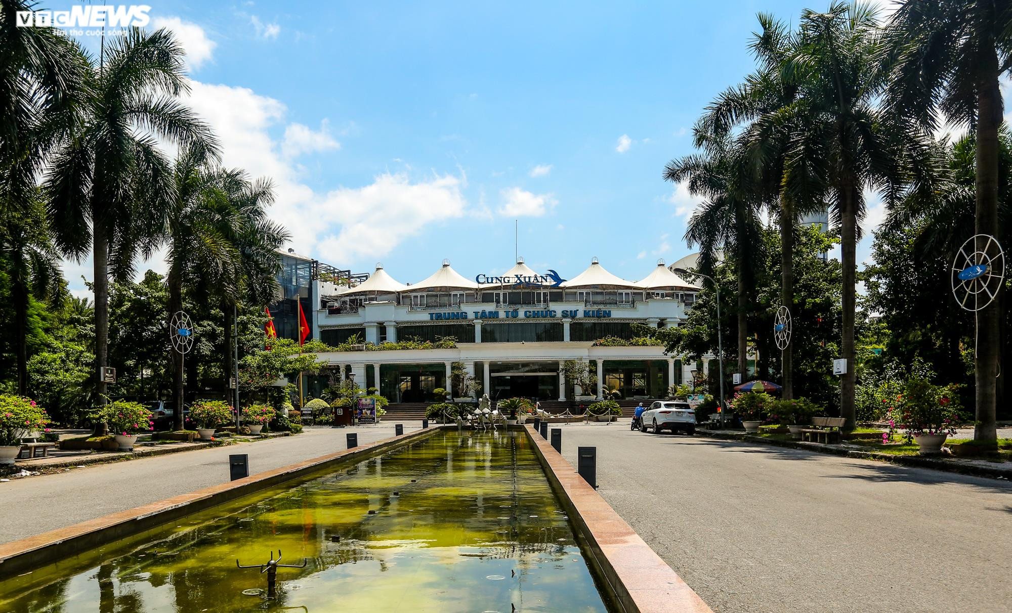 Hà Nội: Hiện trạng Công viên Tuổi trẻ sau hơn 3 tháng tháo dỡ công trình vi phạm - 3