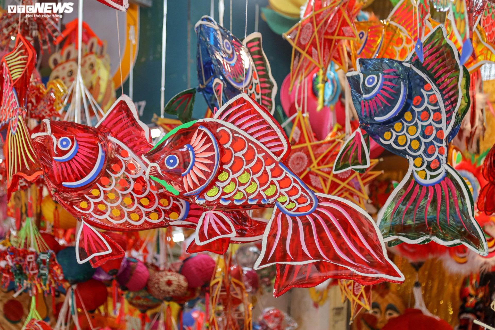 Khách ngày càng hoài niệm, đồ chơi Trung thu 'vang bóng một thời' lên ngôi - 4