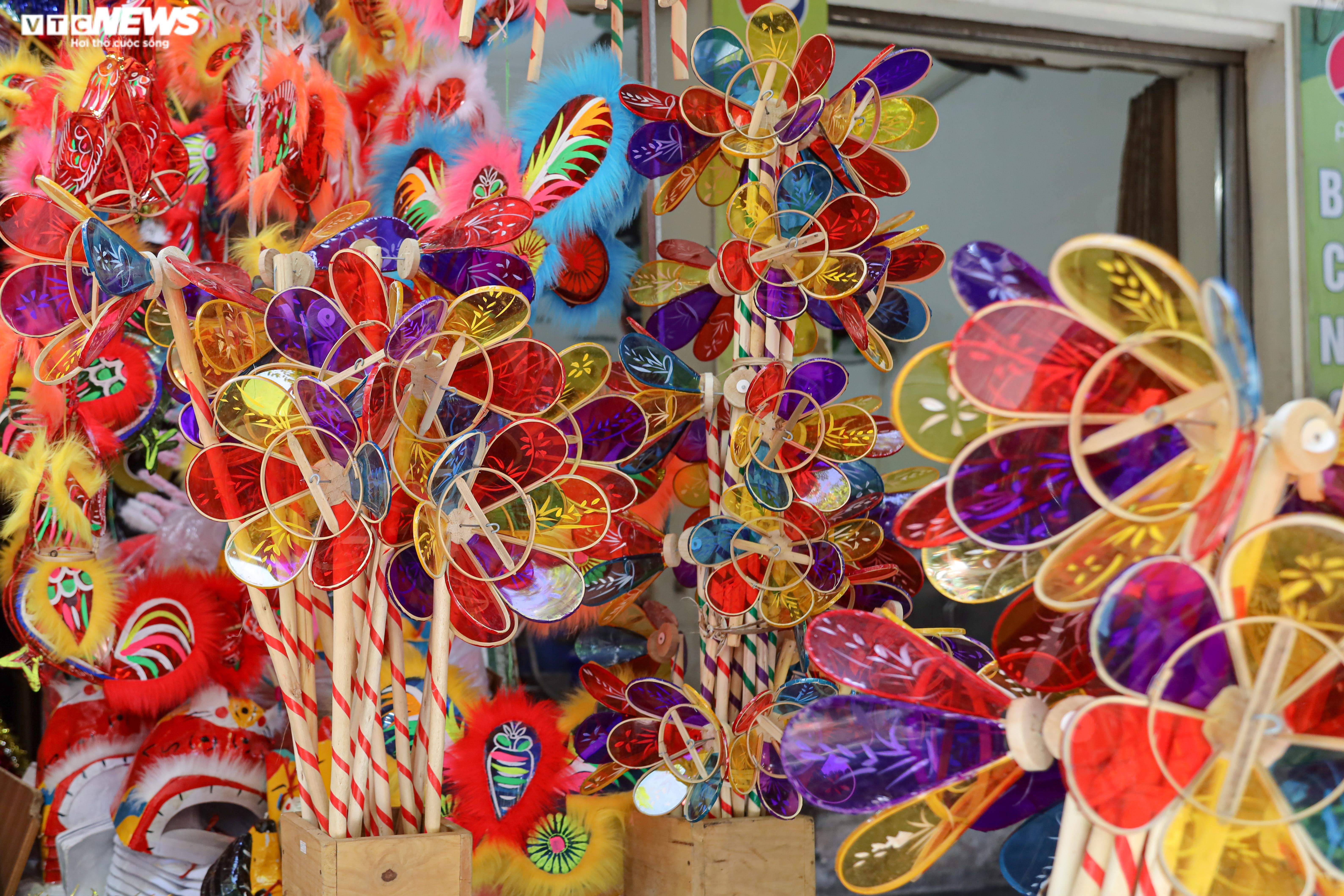 Khách ngày càng hoài niệm, đồ chơi Trung thu 'vang bóng một thời' lên ngôi - 9