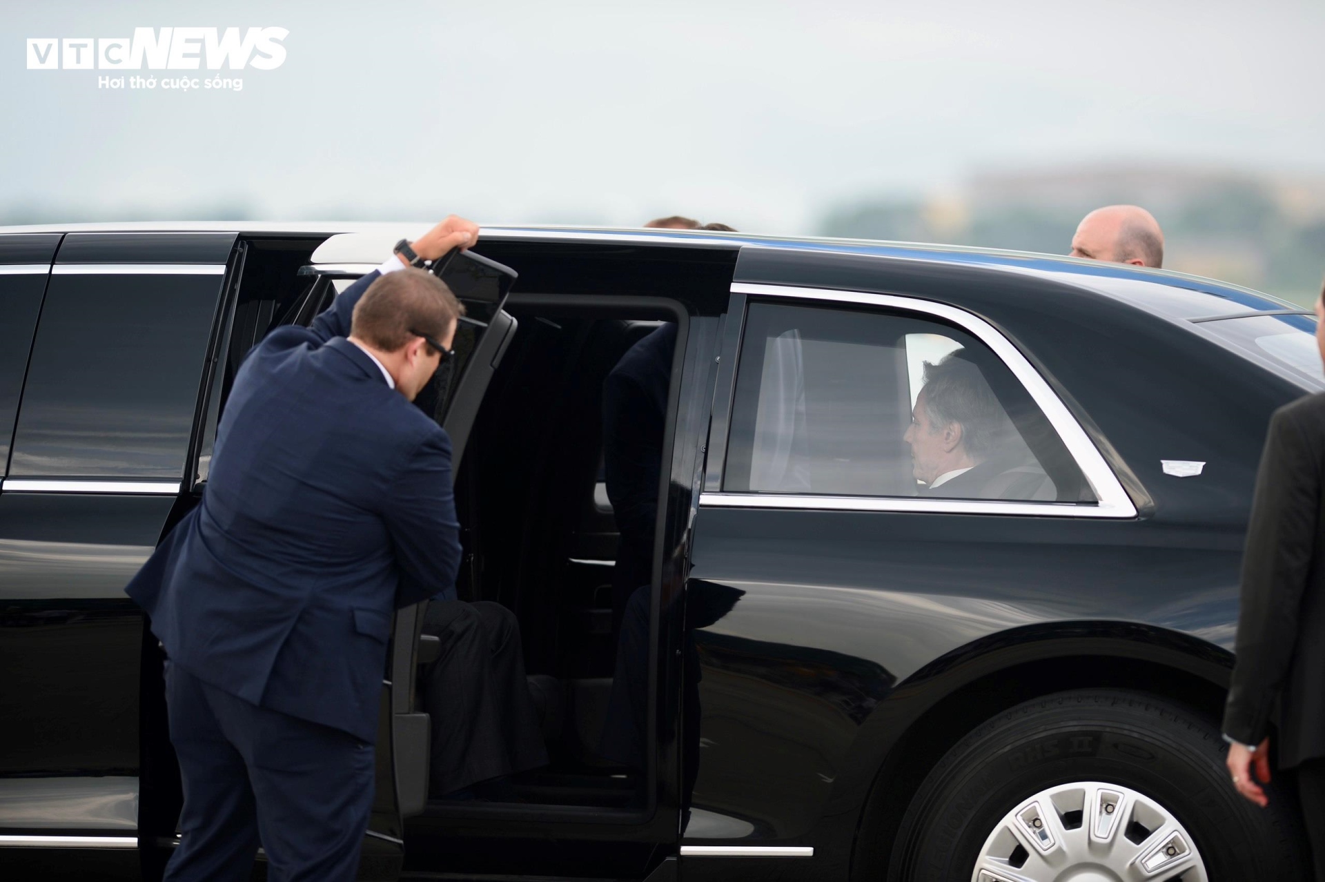 Tổng thống Mỹ Joe Biden bắt đầu thăm cấp Nhà nước tới Việt Nam - 9