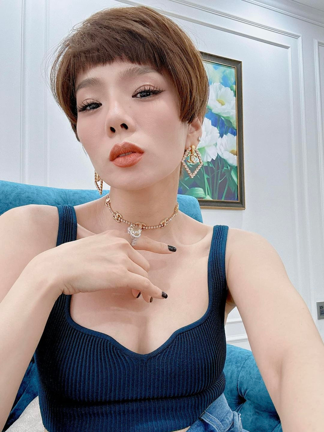 Sao Việt 17/9: Lệ Quyên khác lạ với tóc ngắn, Cường Đô La ra dáng 'bố bỉm sữa' - 3