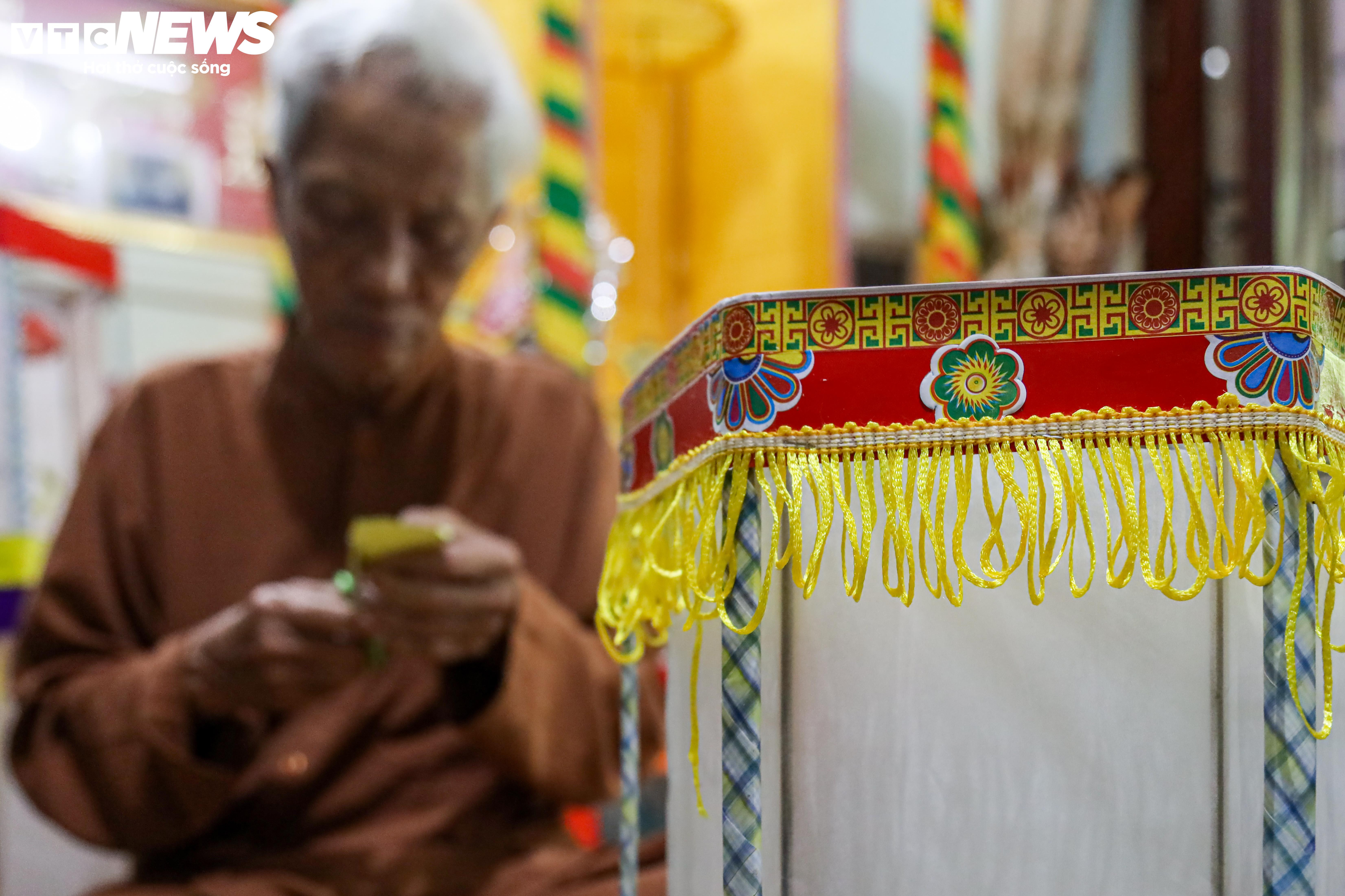 Nghệ nhân 84 tuổi vẫn miệt mài làm đèn hiếu thảo mỗi dịp Trung thu - 13