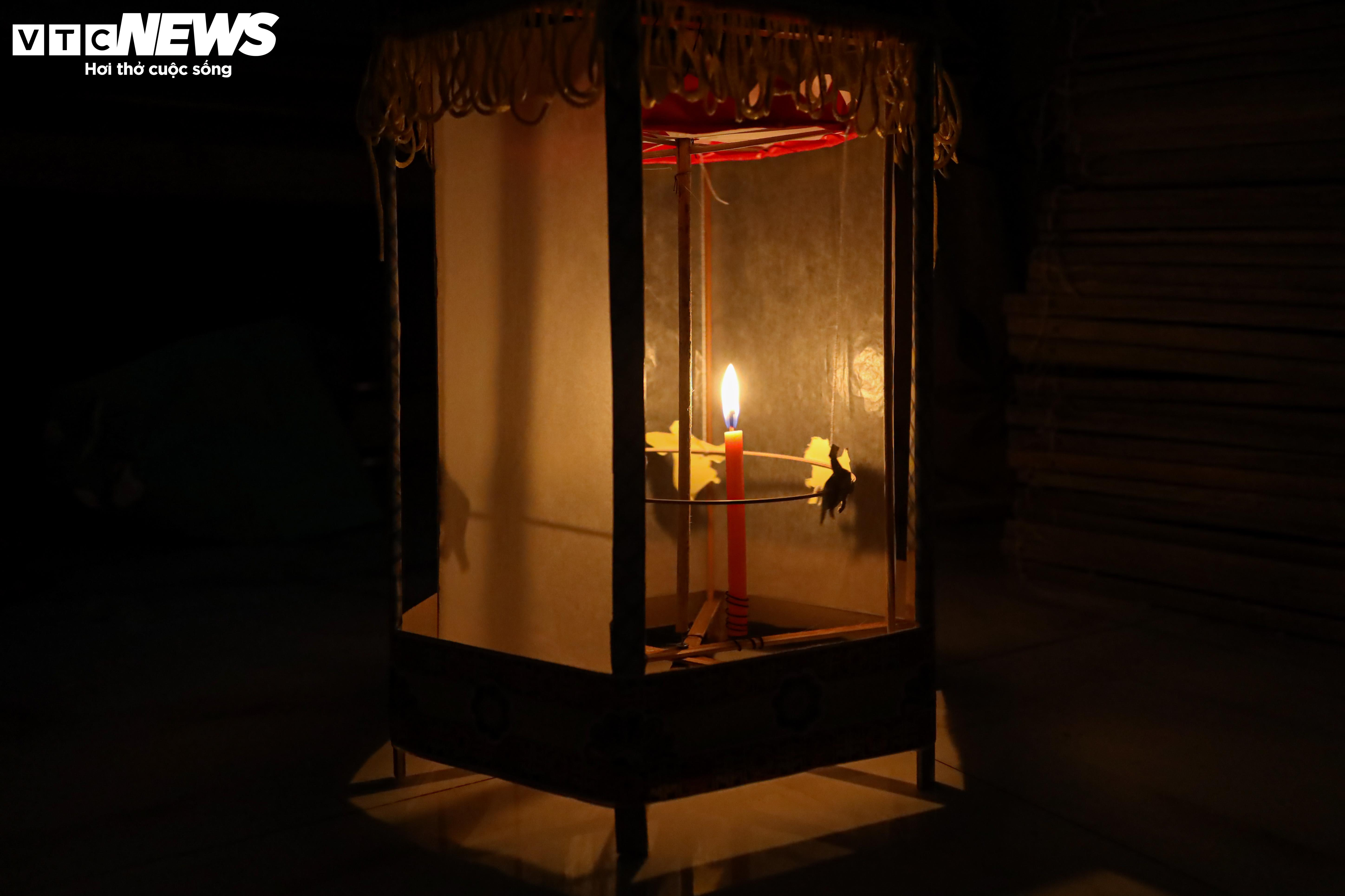 Nghệ nhân 84 tuổi vẫn miệt mài làm đèn hiếu thảo mỗi dịp Trung thu - 15