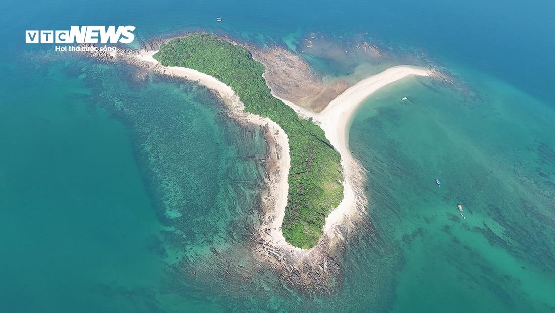 Ngắm biển xanh, cát trắng và vẻ đẹp nguyên sơ ở huyện đảo đẹp bậc nhất Việt Nam - 8