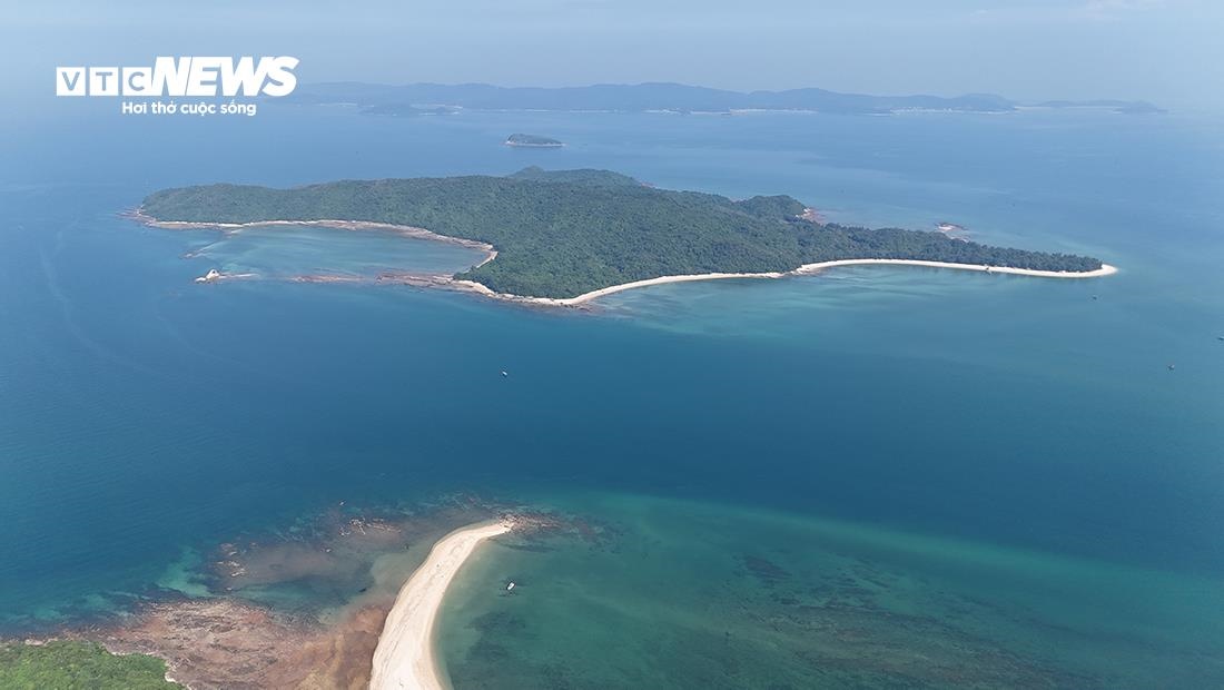 Ngắm biển xanh, cát trắng và vẻ đẹp nguyên sơ ở huyện đảo đẹp bậc nhất Việt Nam - 7